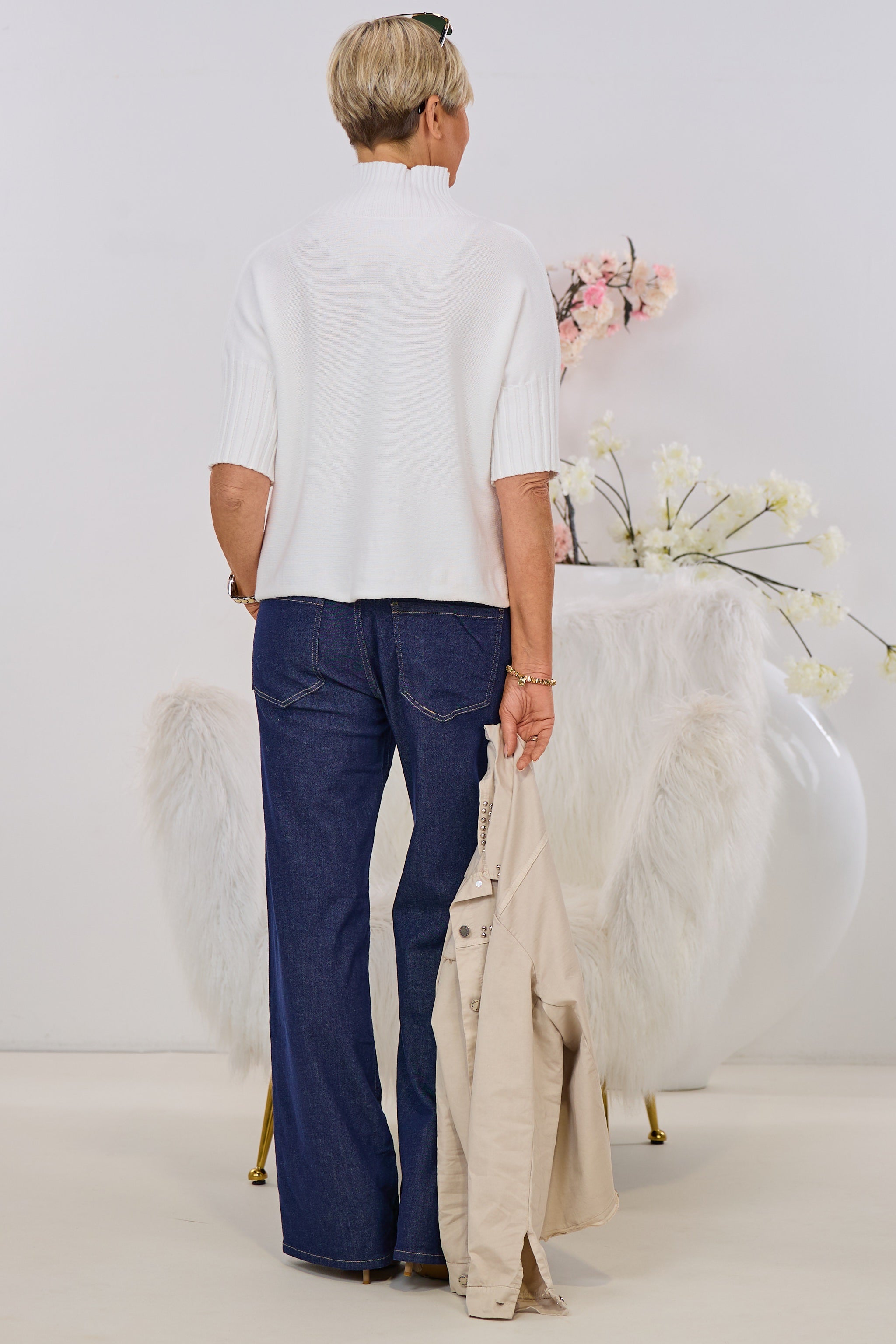 Weicher kurzarm Pulli mit Turtleneck, ecru