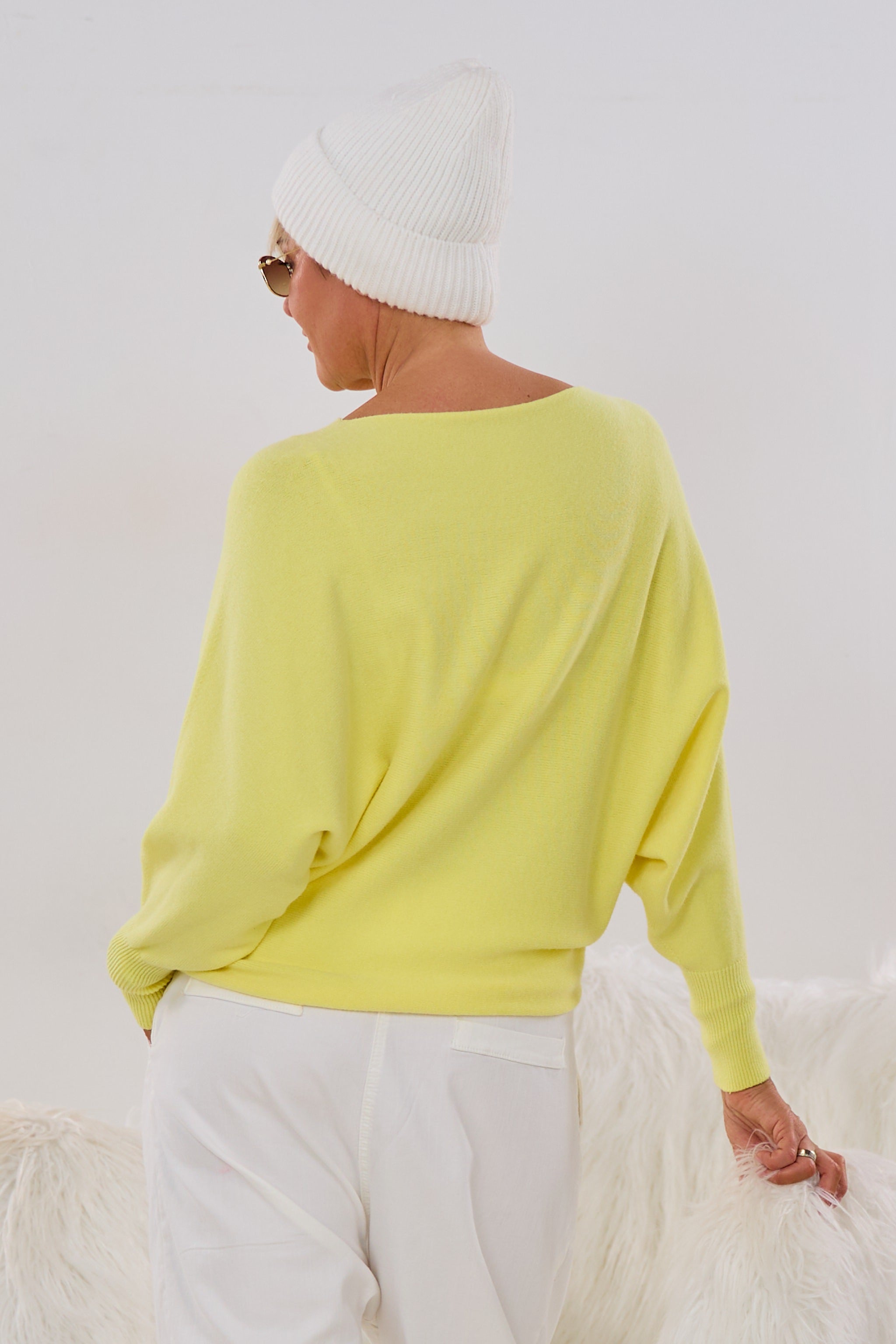 Feinstrickpulli mit Fledermausärmeln, gelb