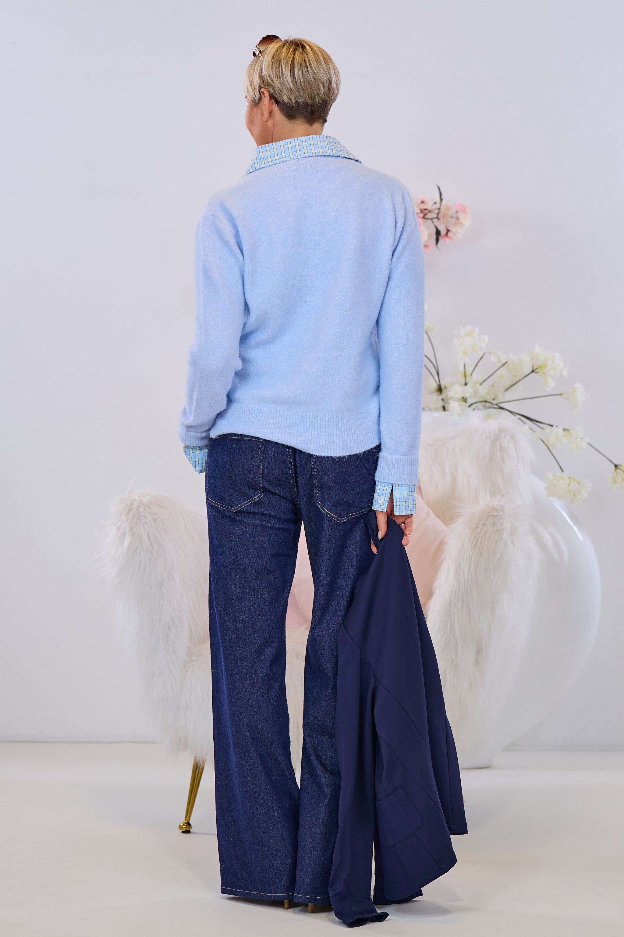 Strickpulli mit kariertem Bluseneinsatz, hellblau-creme