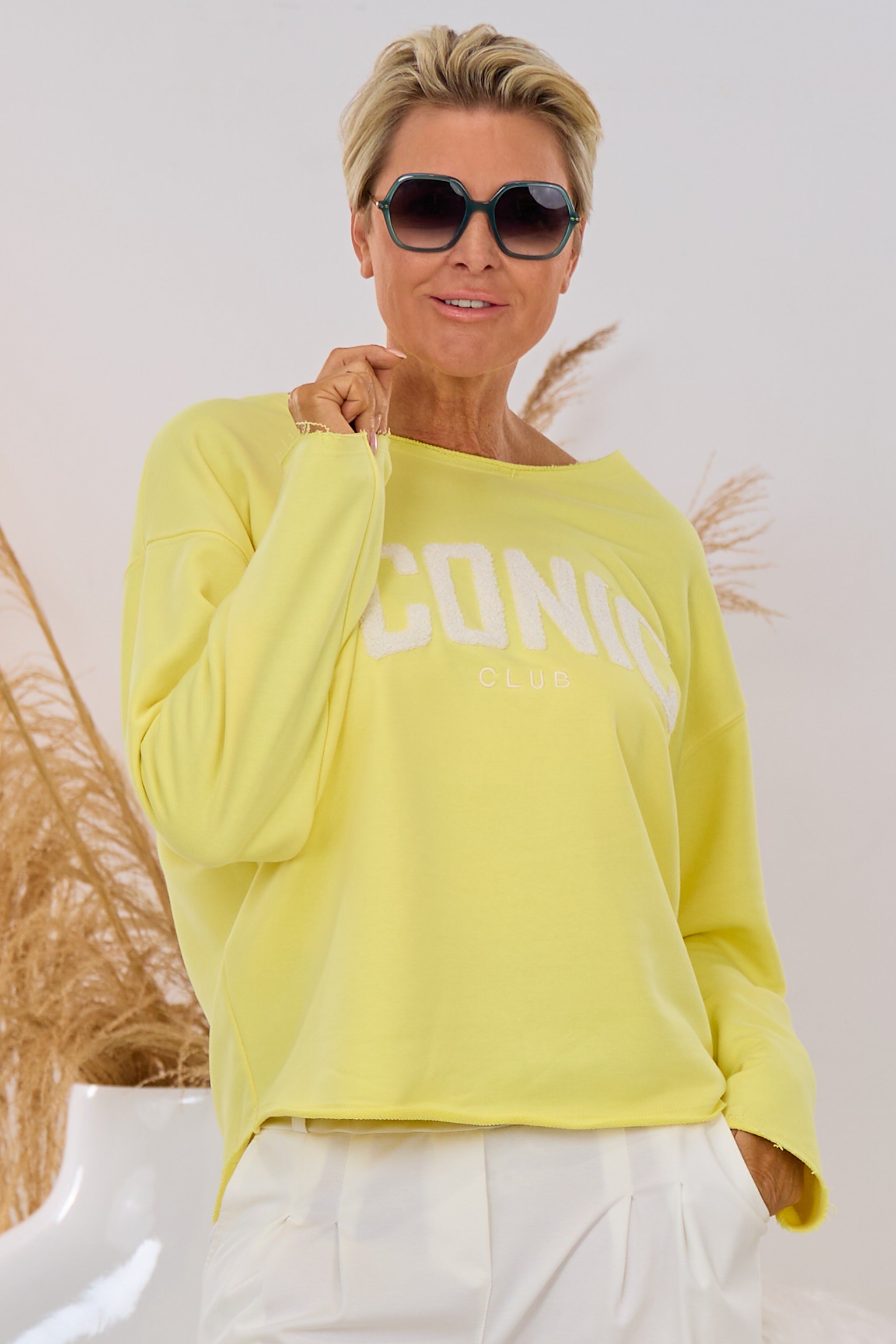 Sweaty ICONIC CLUB, gelb-ecru