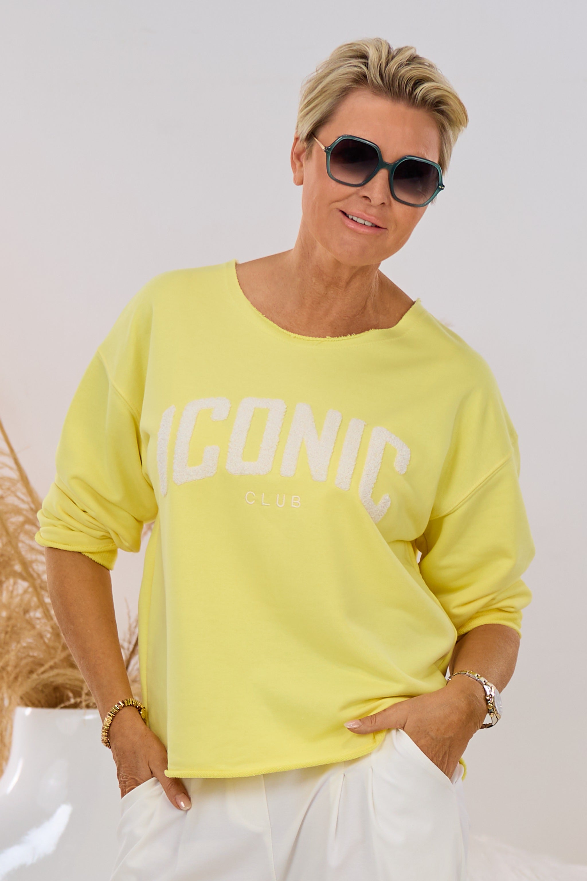 Sweaty ICONIC CLUB, gelb-ecru