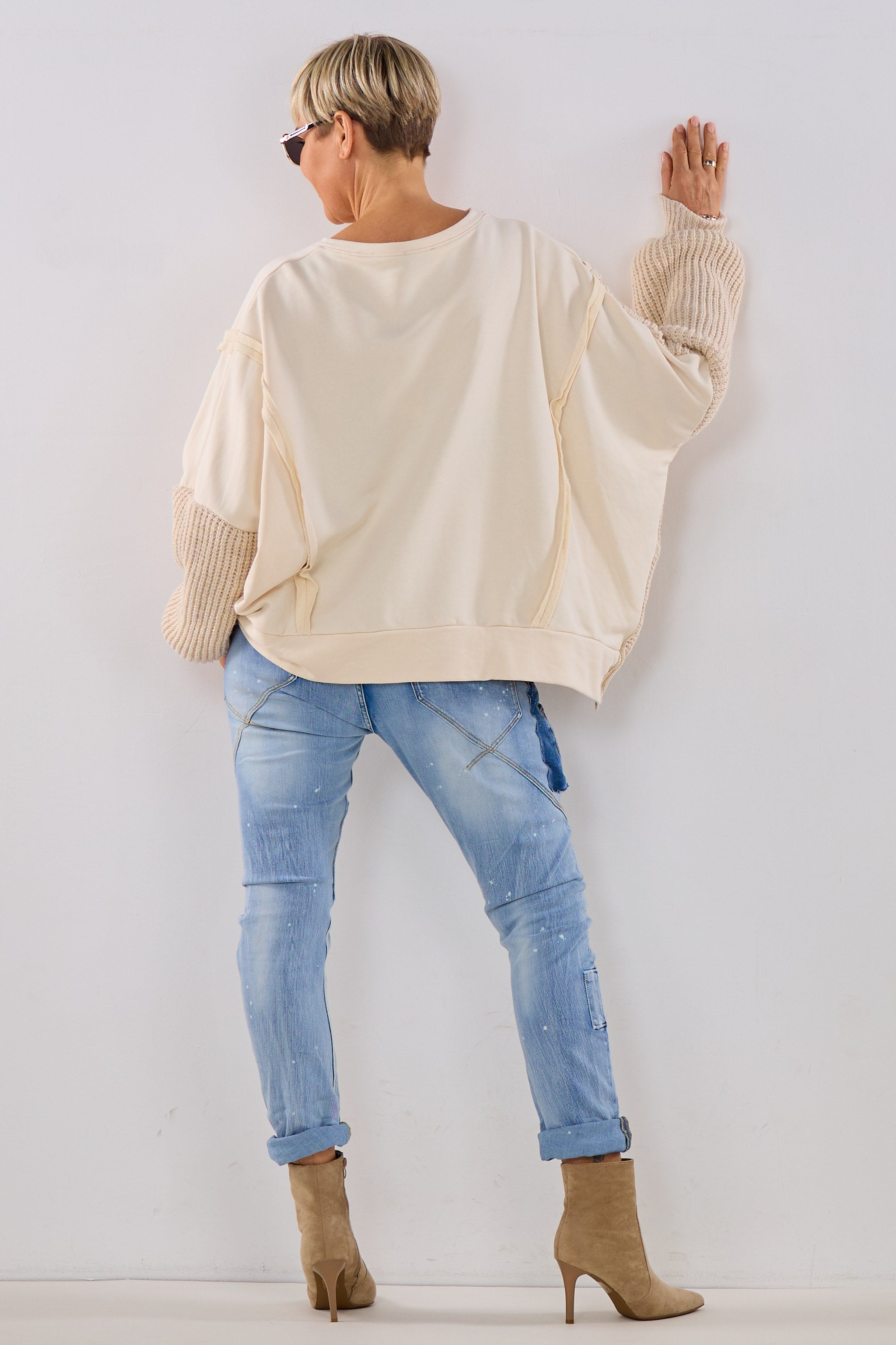 Sweaty mit Strickärmeln, beige