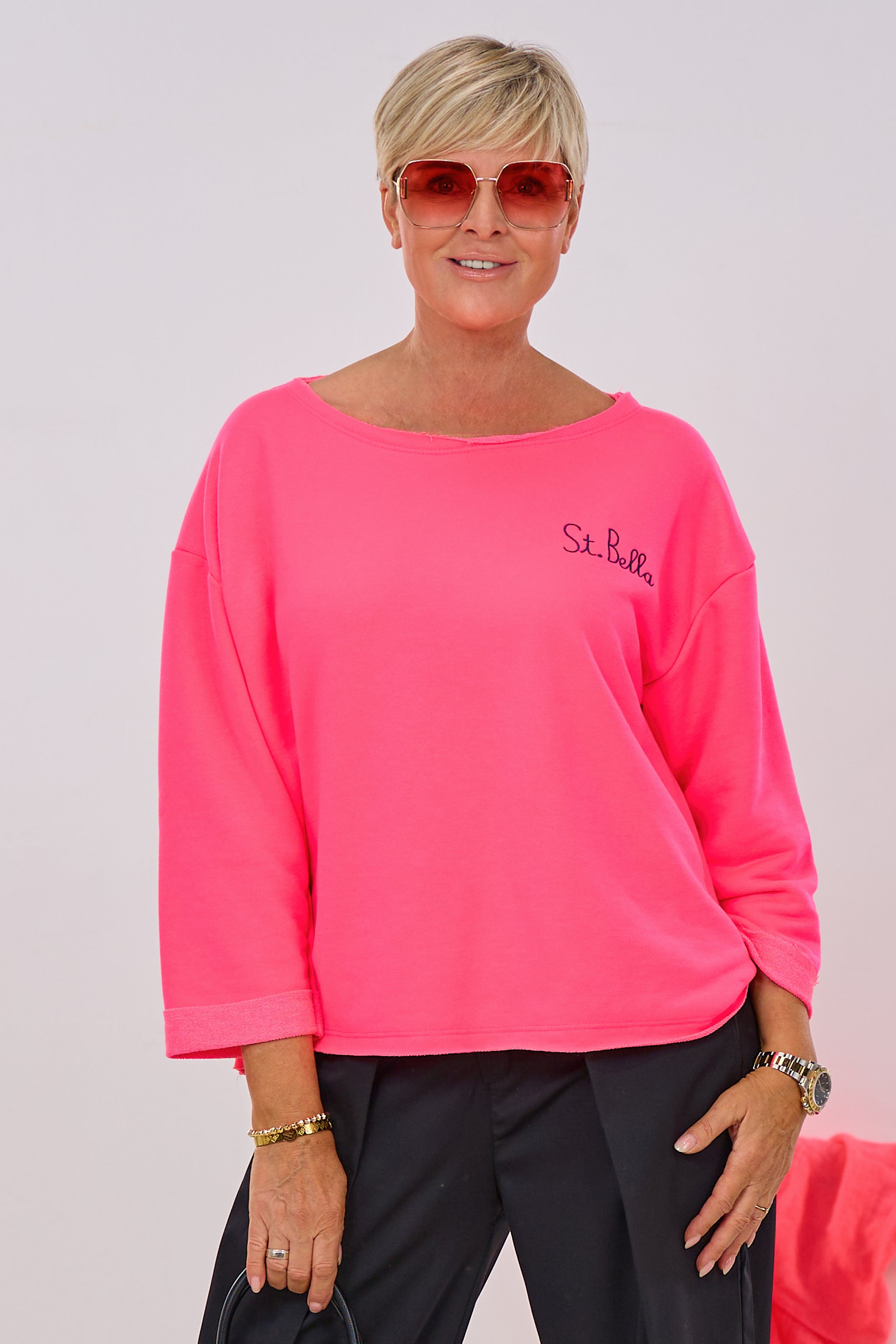 Sweaty ST. BELLA, neon pink