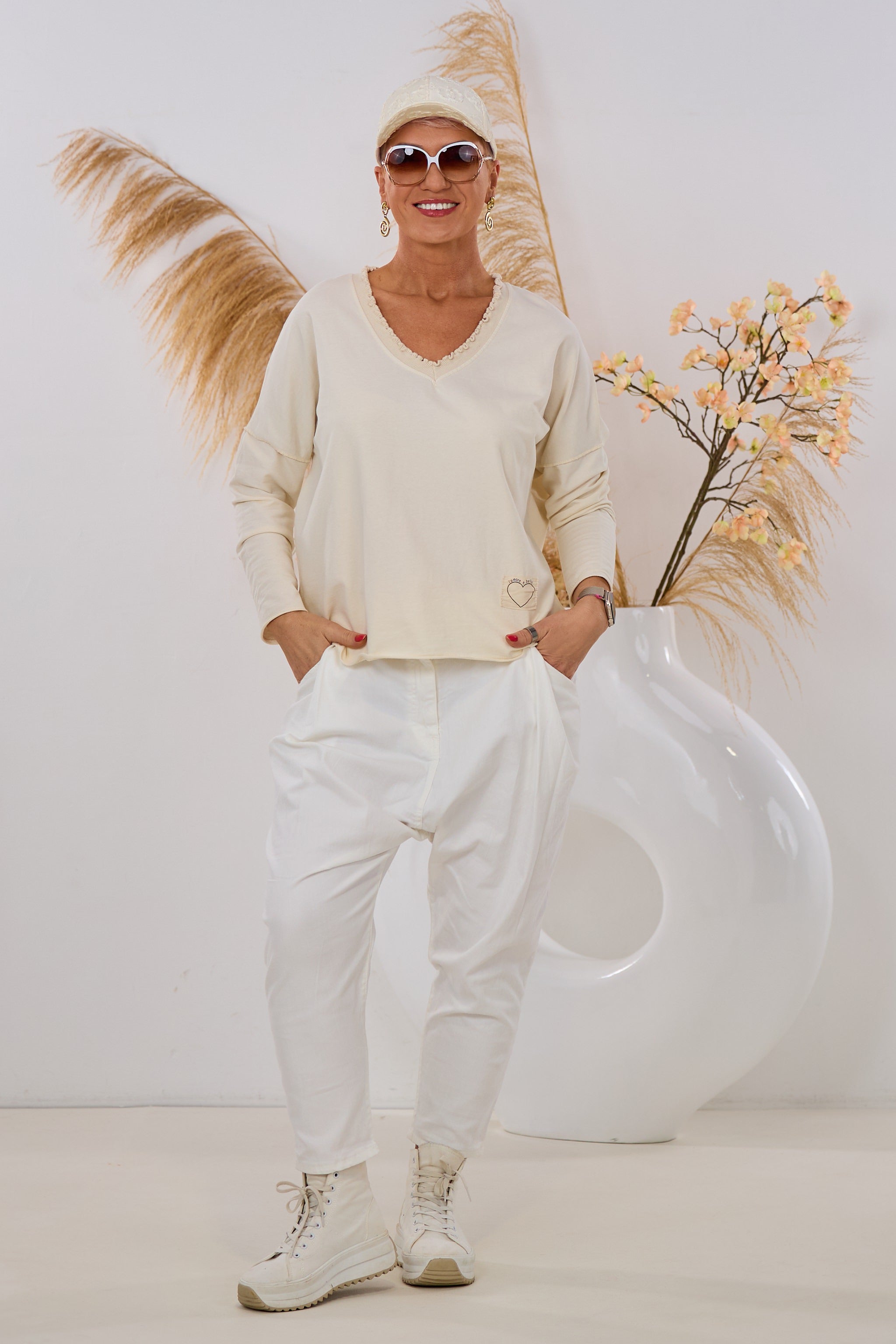 Longsleeve mit süßem V-Ausschnitt, beige