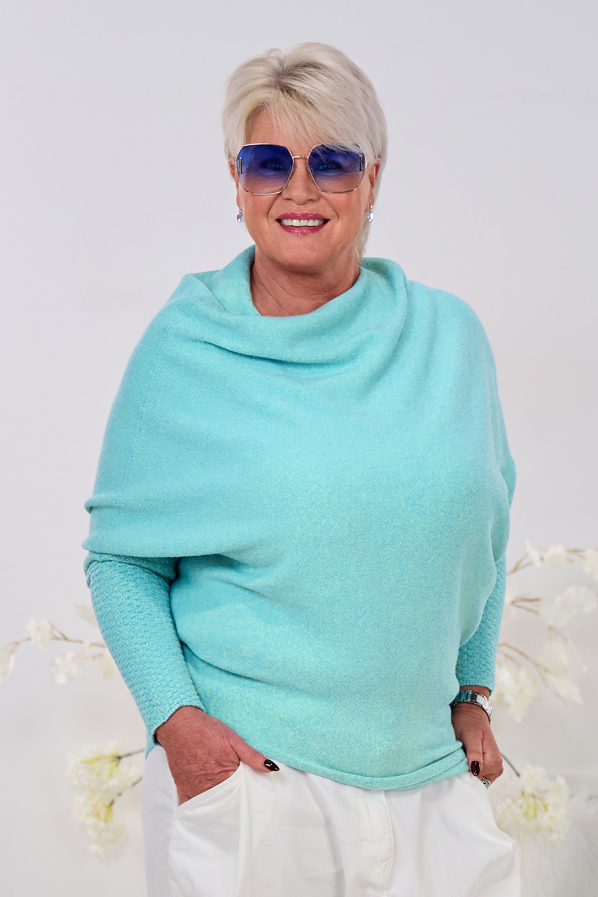 asymmetrischer Pulli mit Fledermausärmeln, türkis