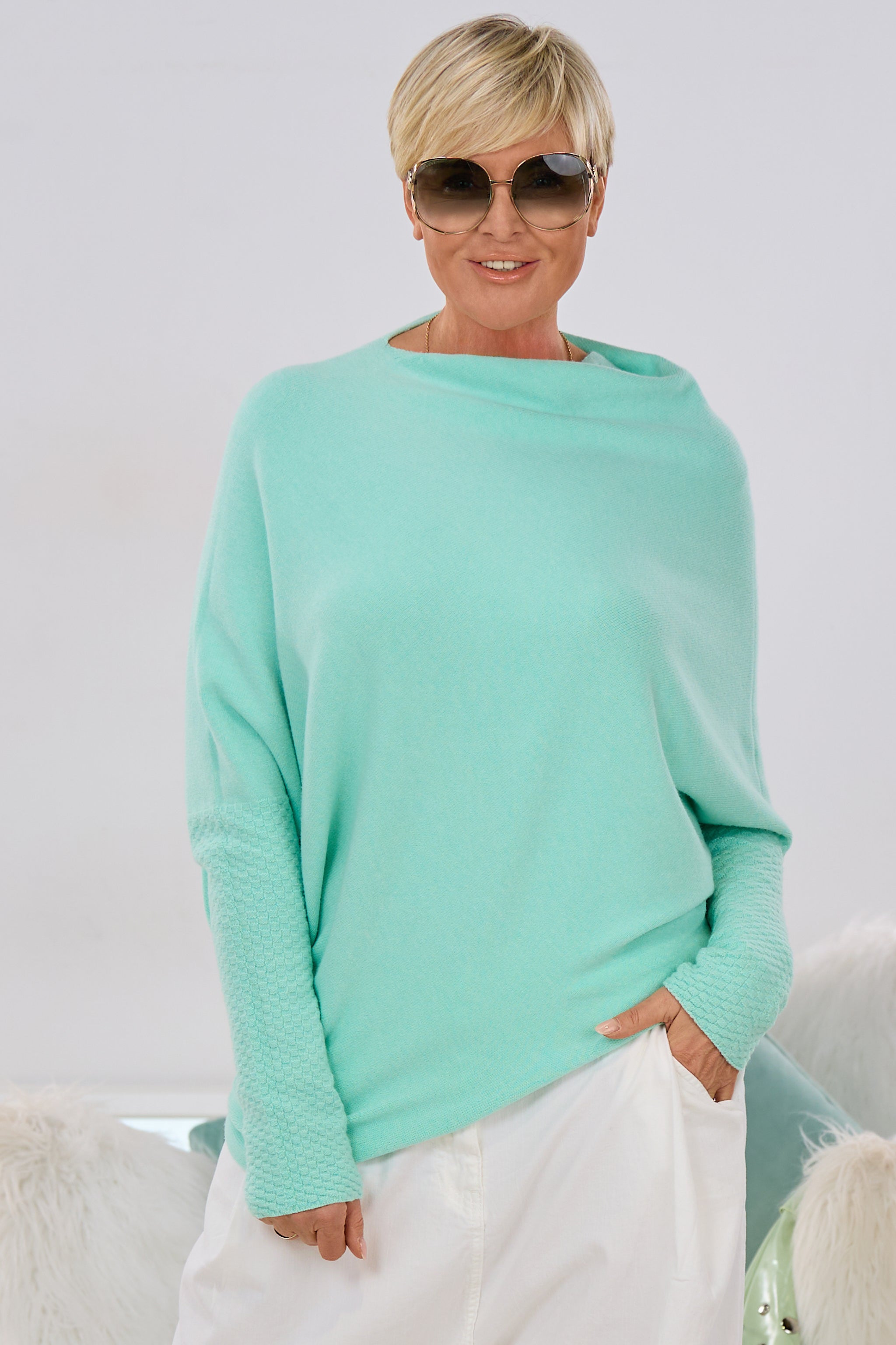 asymmetrischer Pulli mit Fledermausärmeln, mint