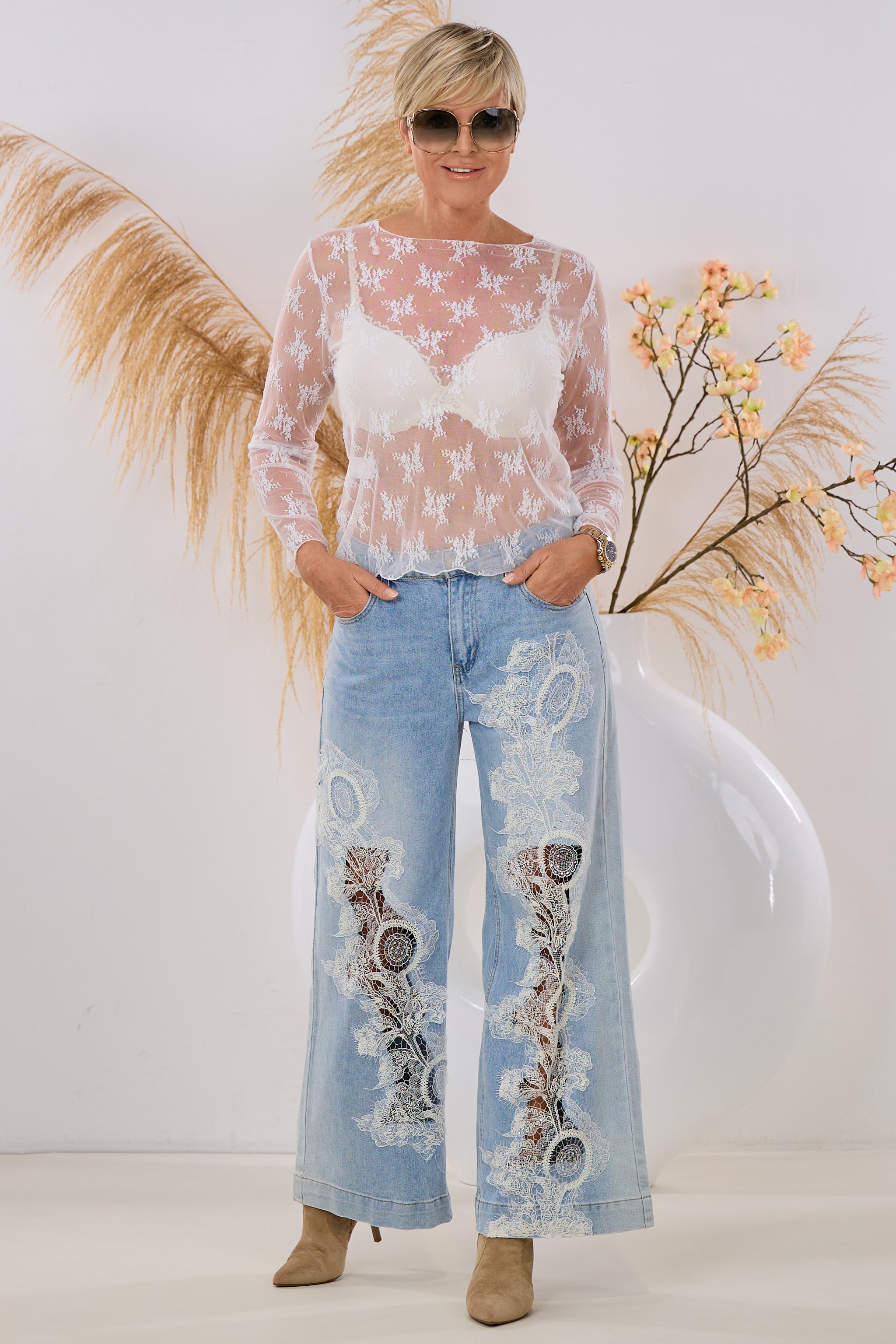 Feines Spitzen-Langarmshirt, weiß