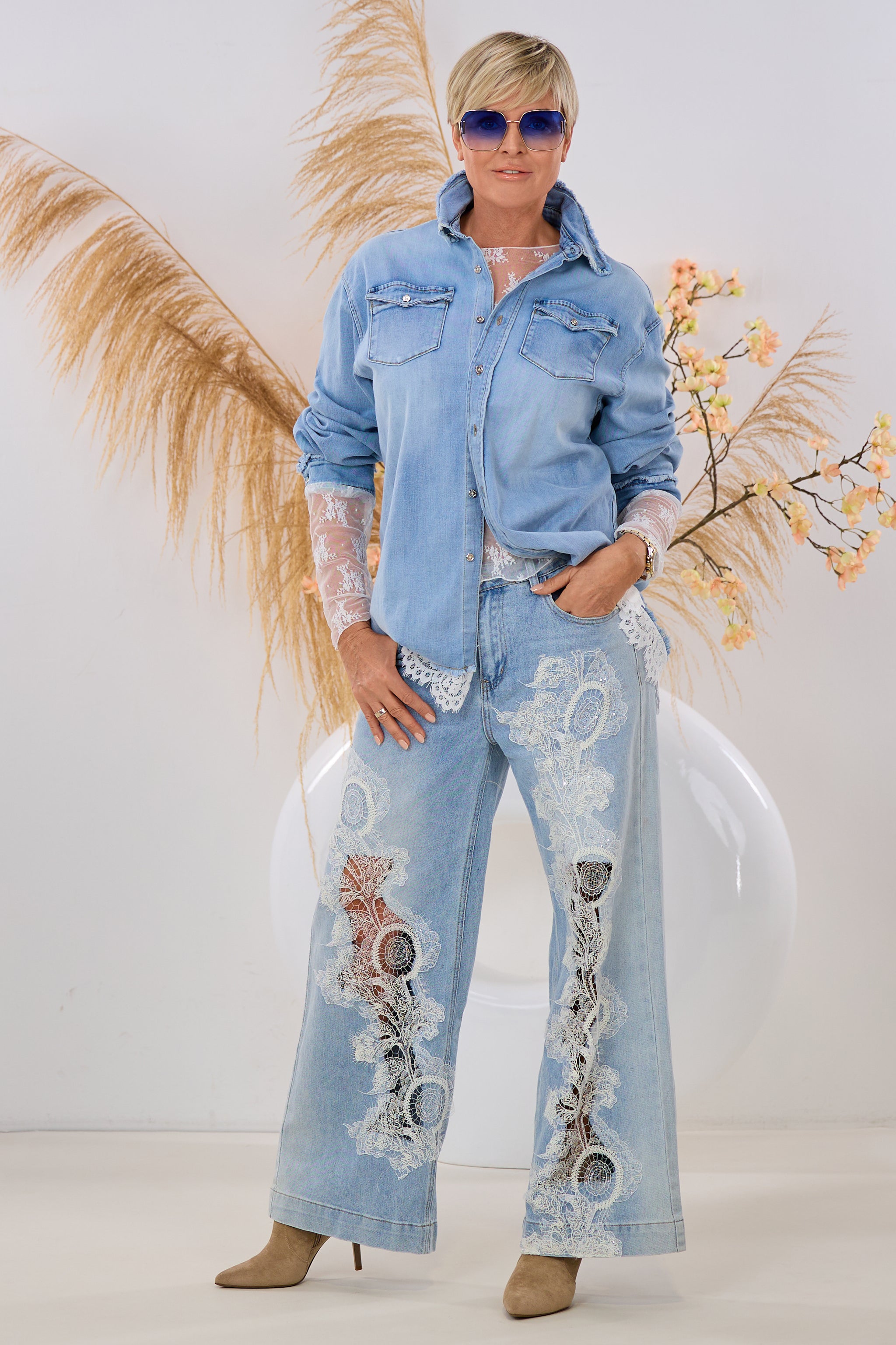 Oversized Jeanshemd mit Spitze, hell denim