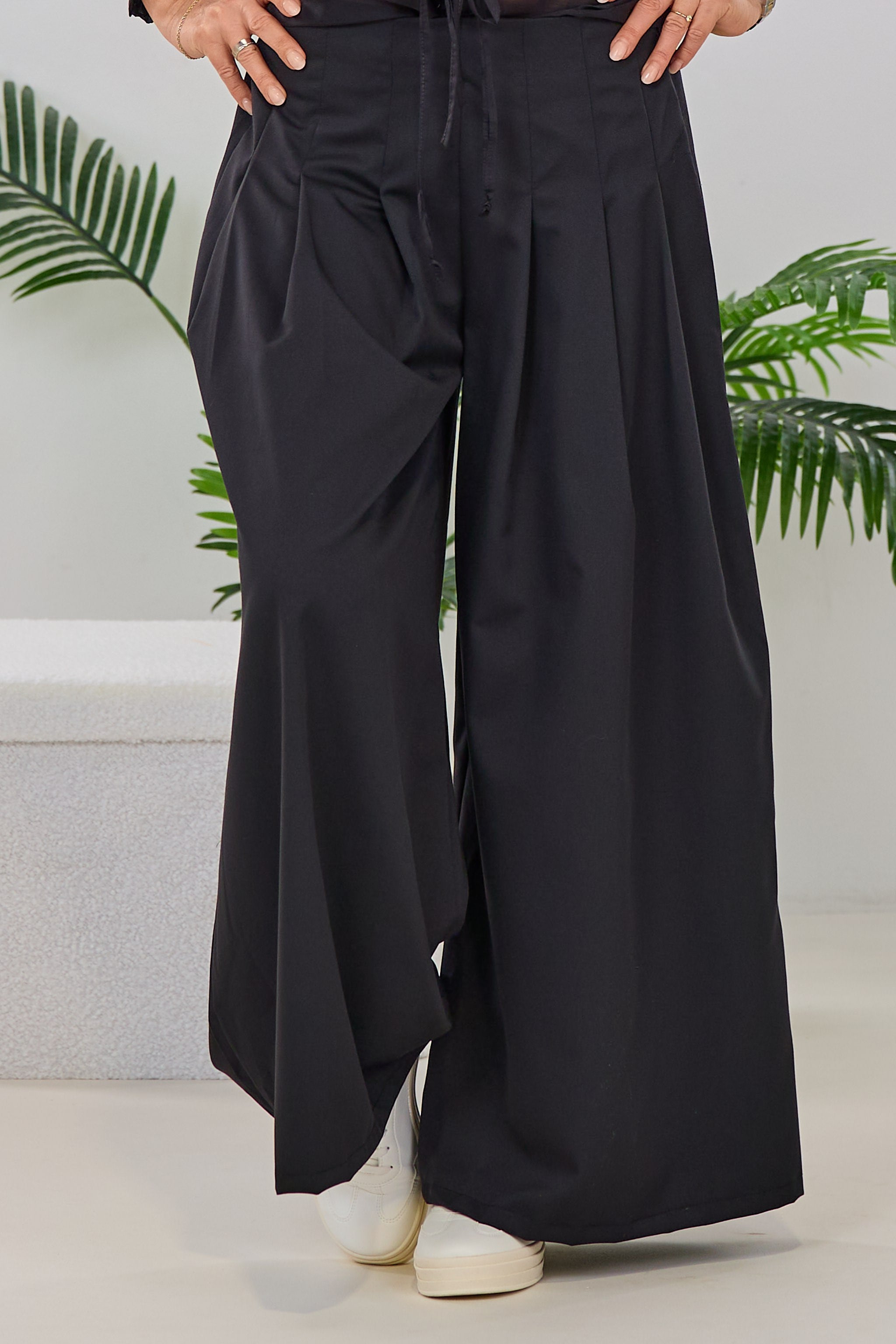 Hosenrock mit gesteppten Falten, schwarz