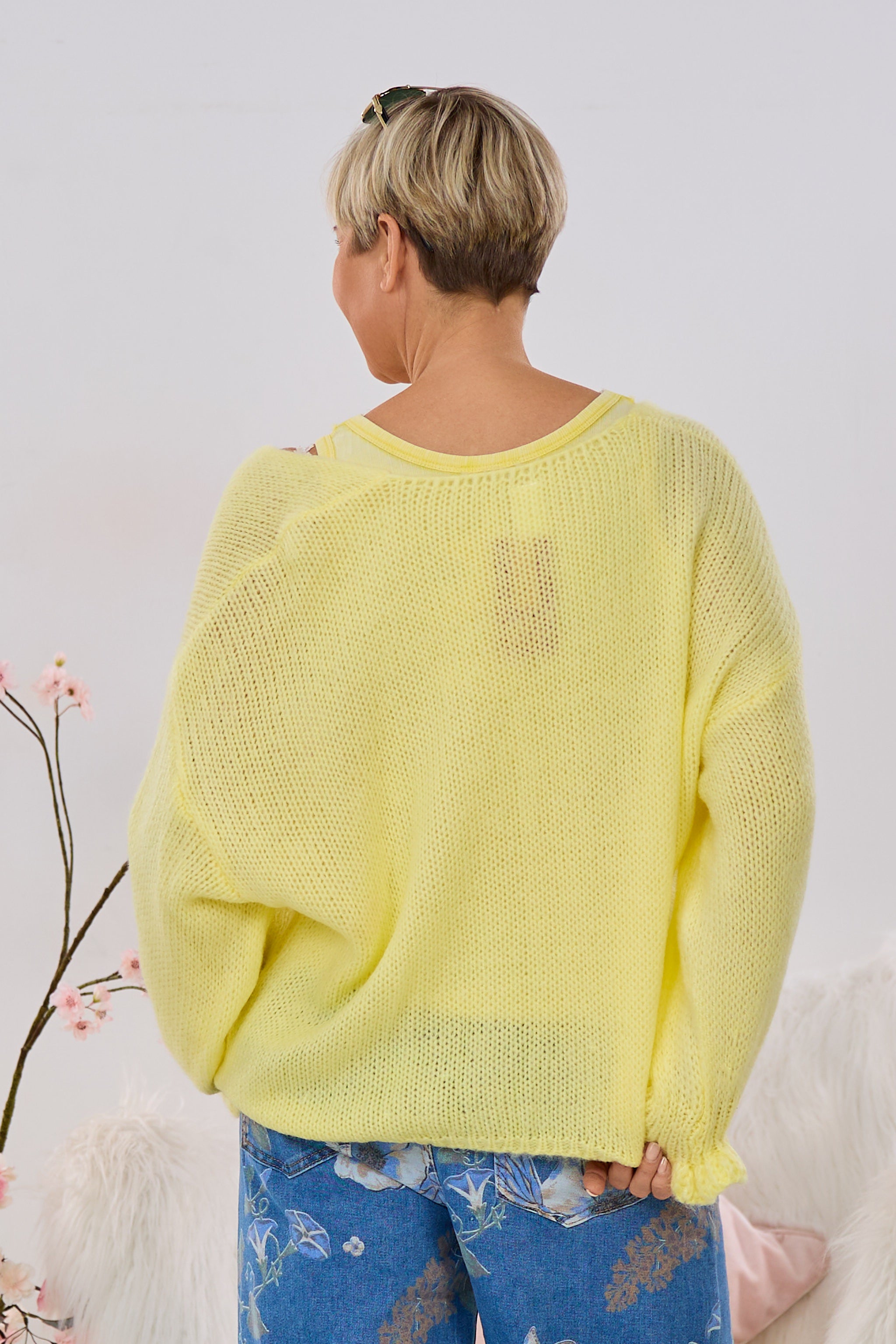 Strickjacke mit Rüschen-Ärmlen, gelb