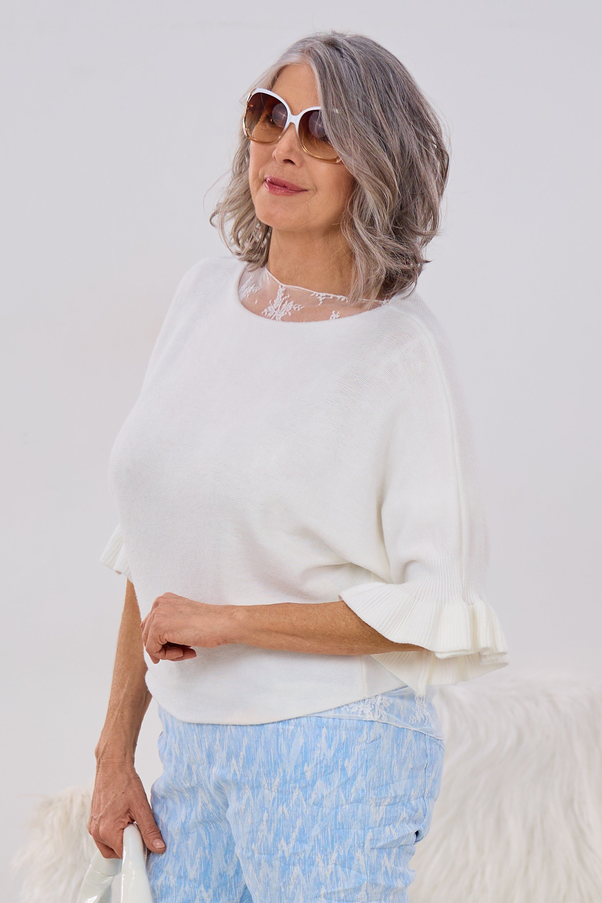 Strickpulli mit 3/4 Rüschenärmeln, ecru