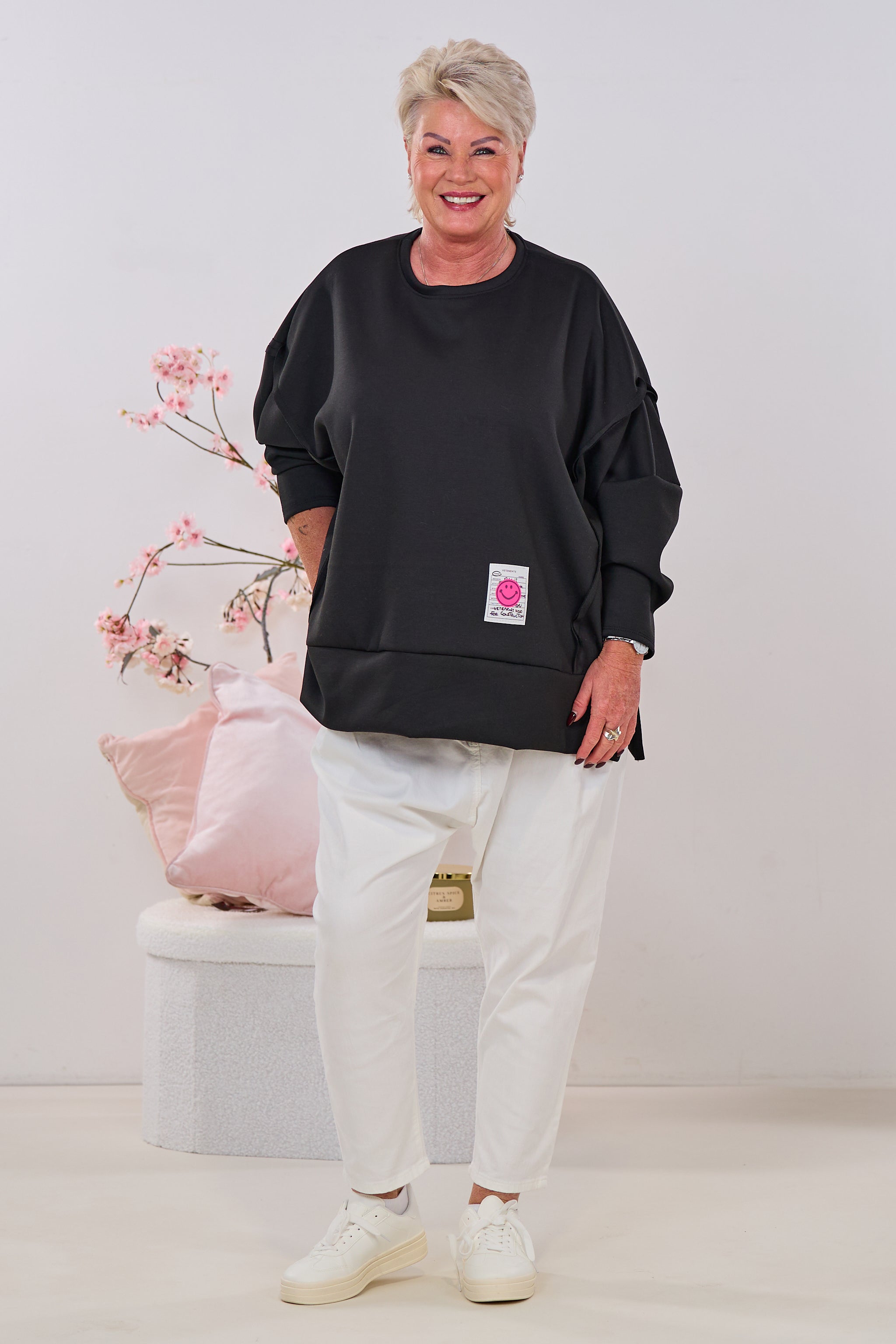 Cozy Sweaty mit außenliegenden Nähten, schwarz