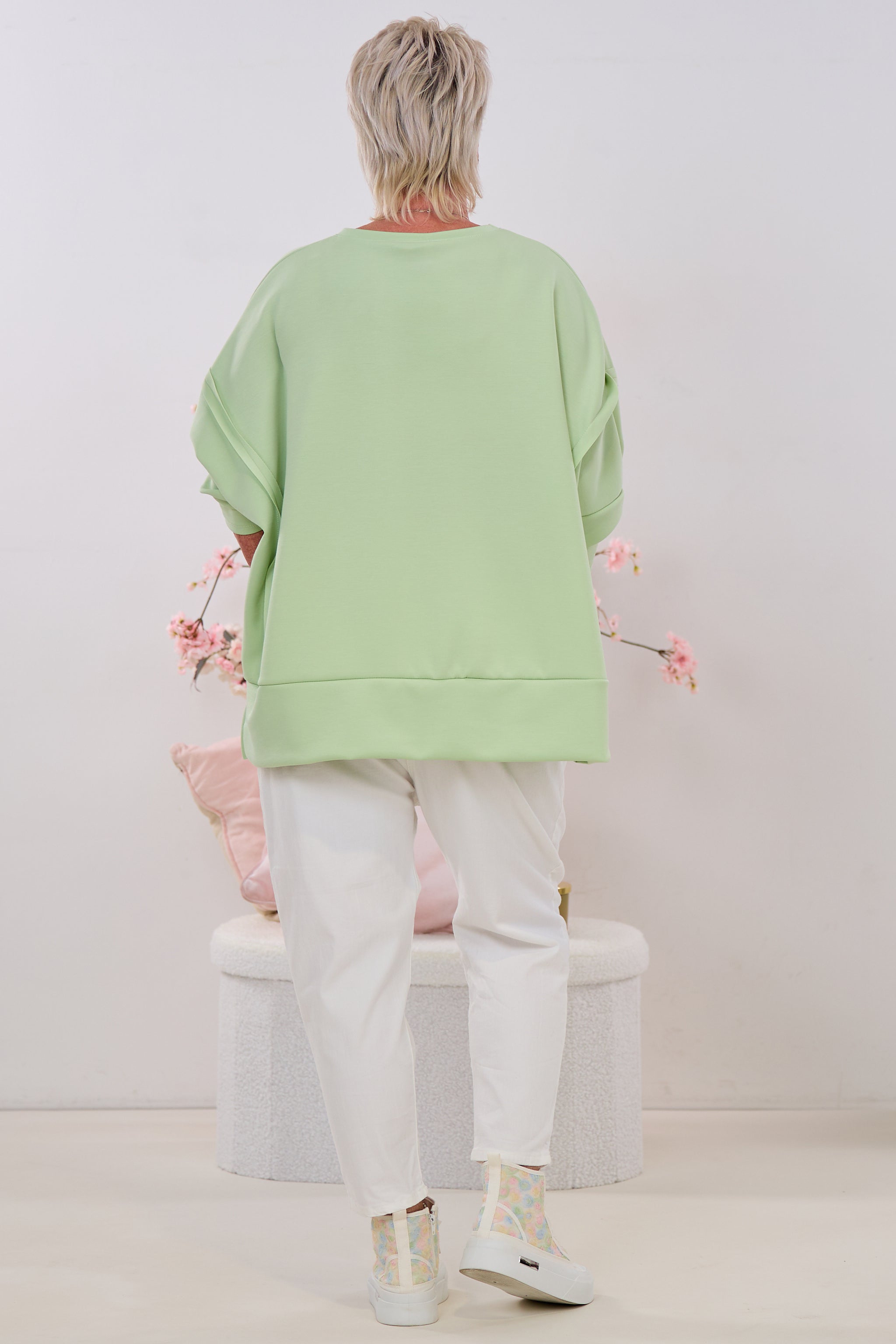 Cozy Sweaty mit außenliegenden Nähten, lindgrün