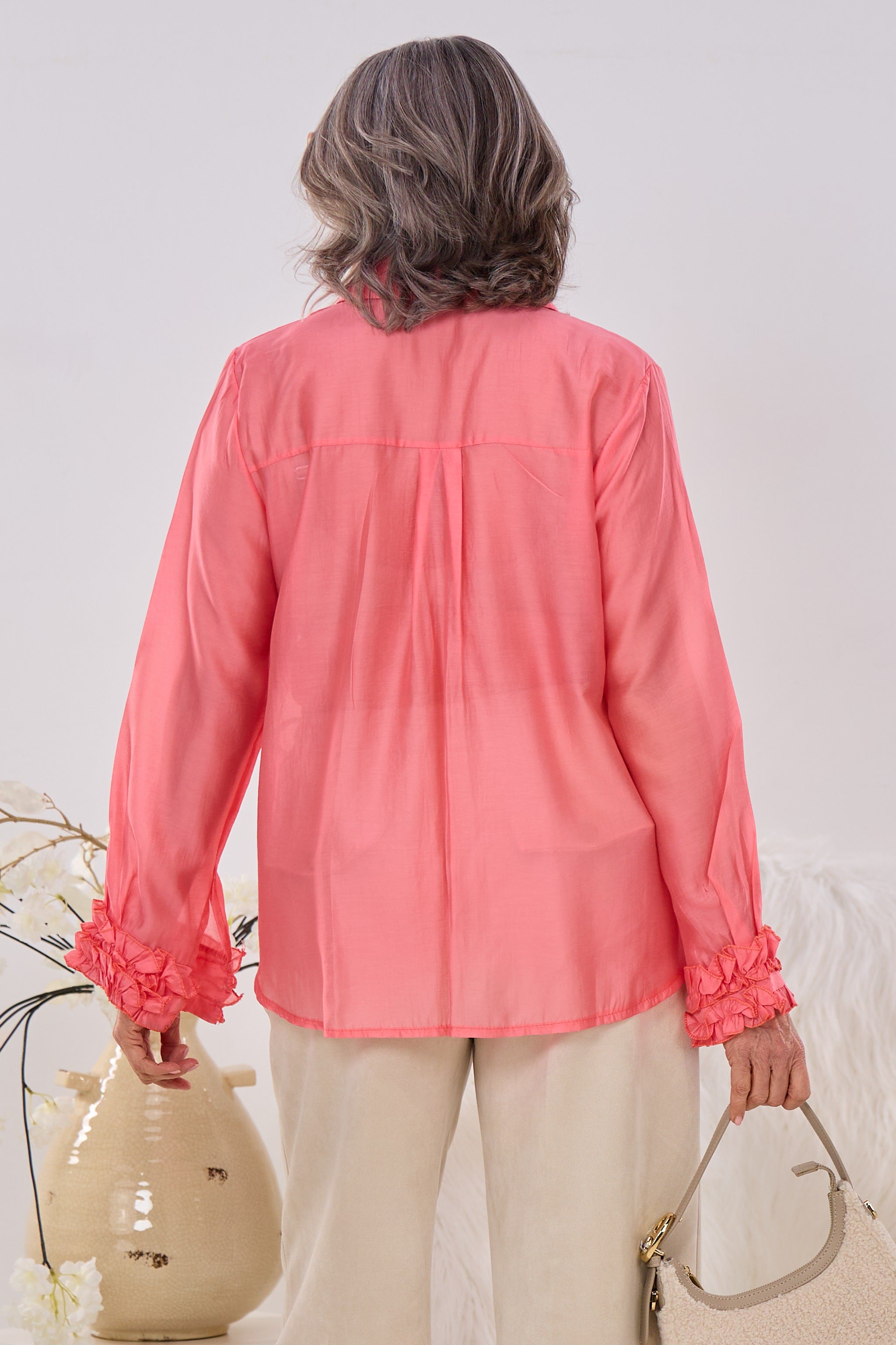 Leichte Bluse mit Rüschen, korall