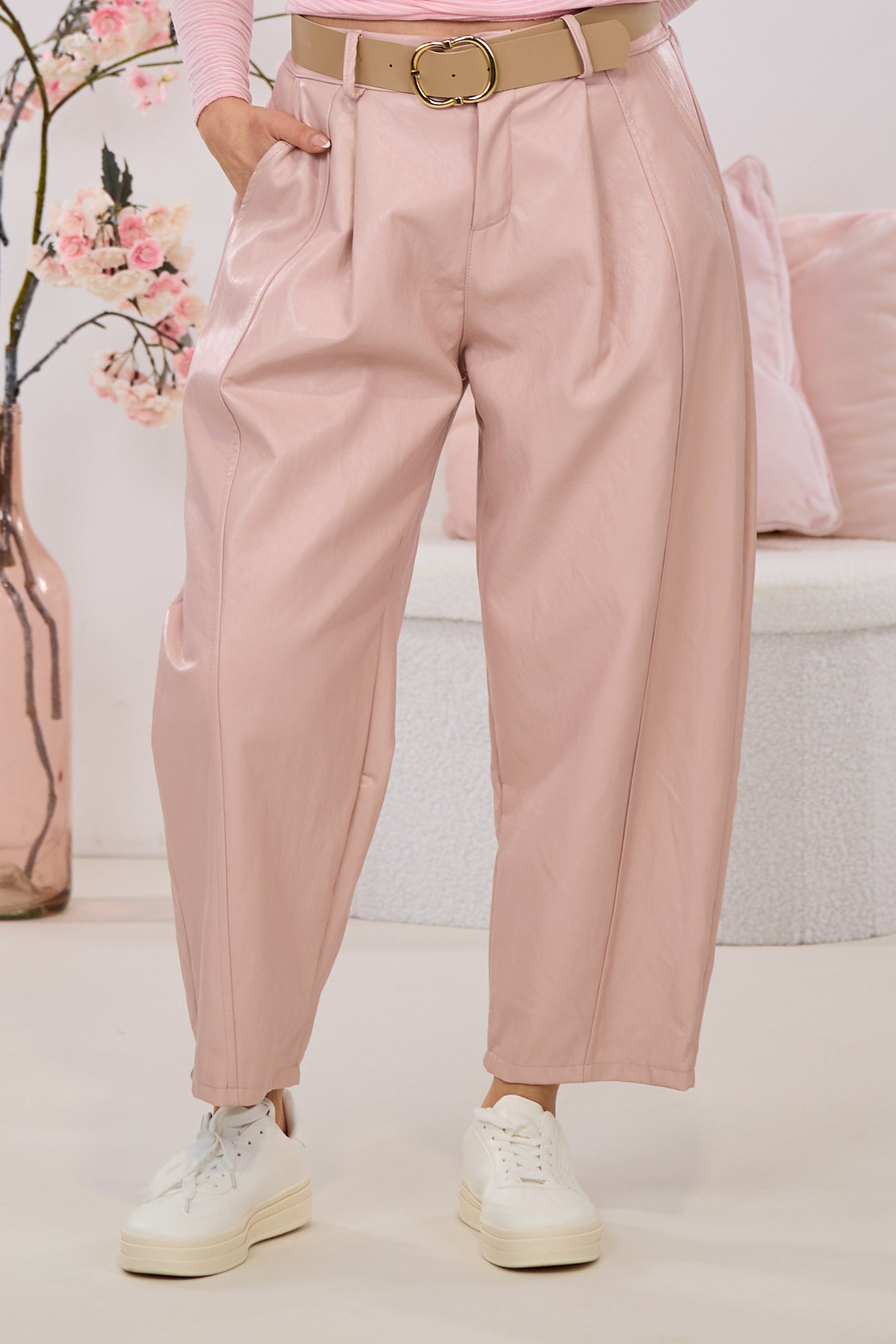 Kunstleder Hose mit Gürtel, altrosa