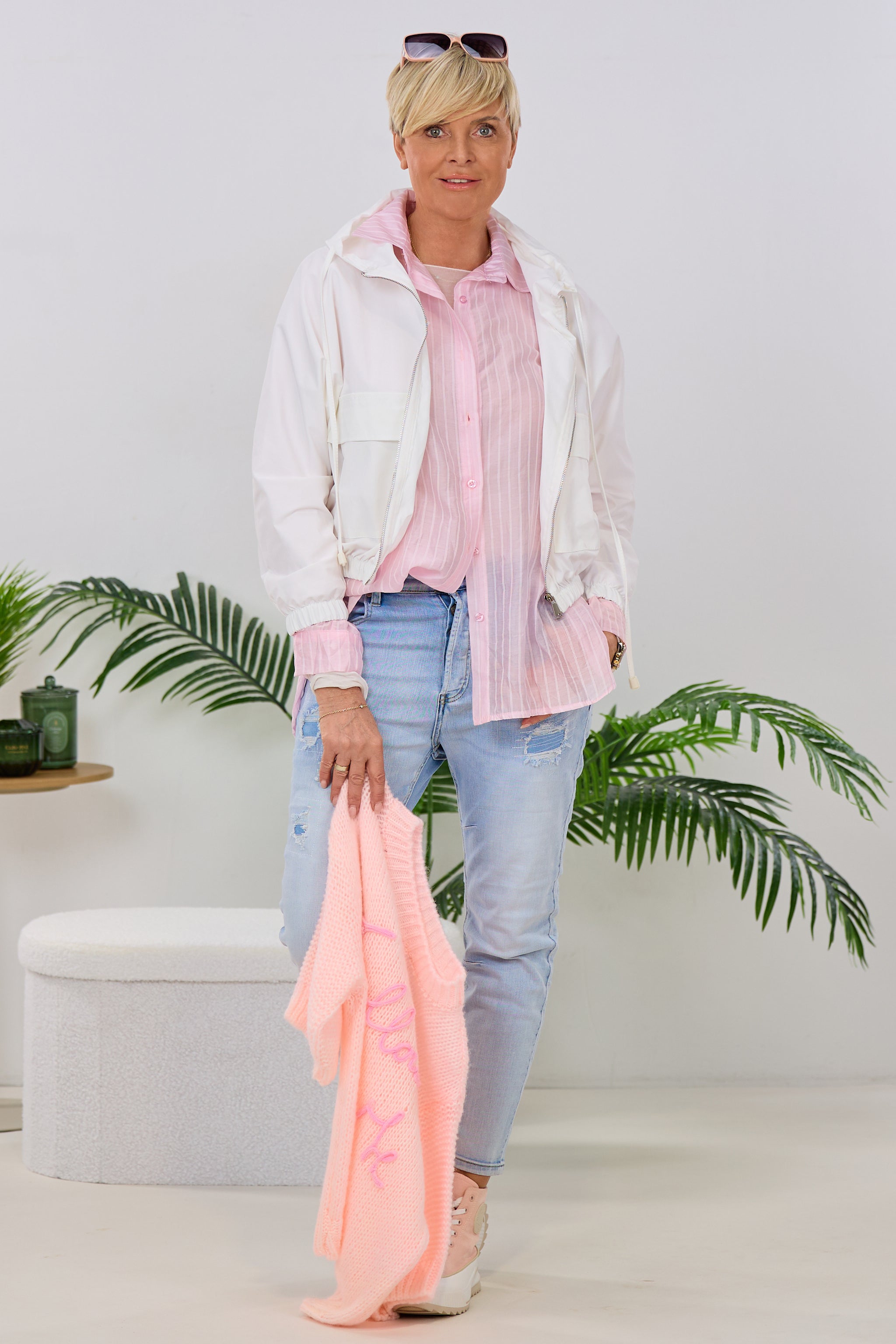 kurzer Blouson mit Kapuze, weiß