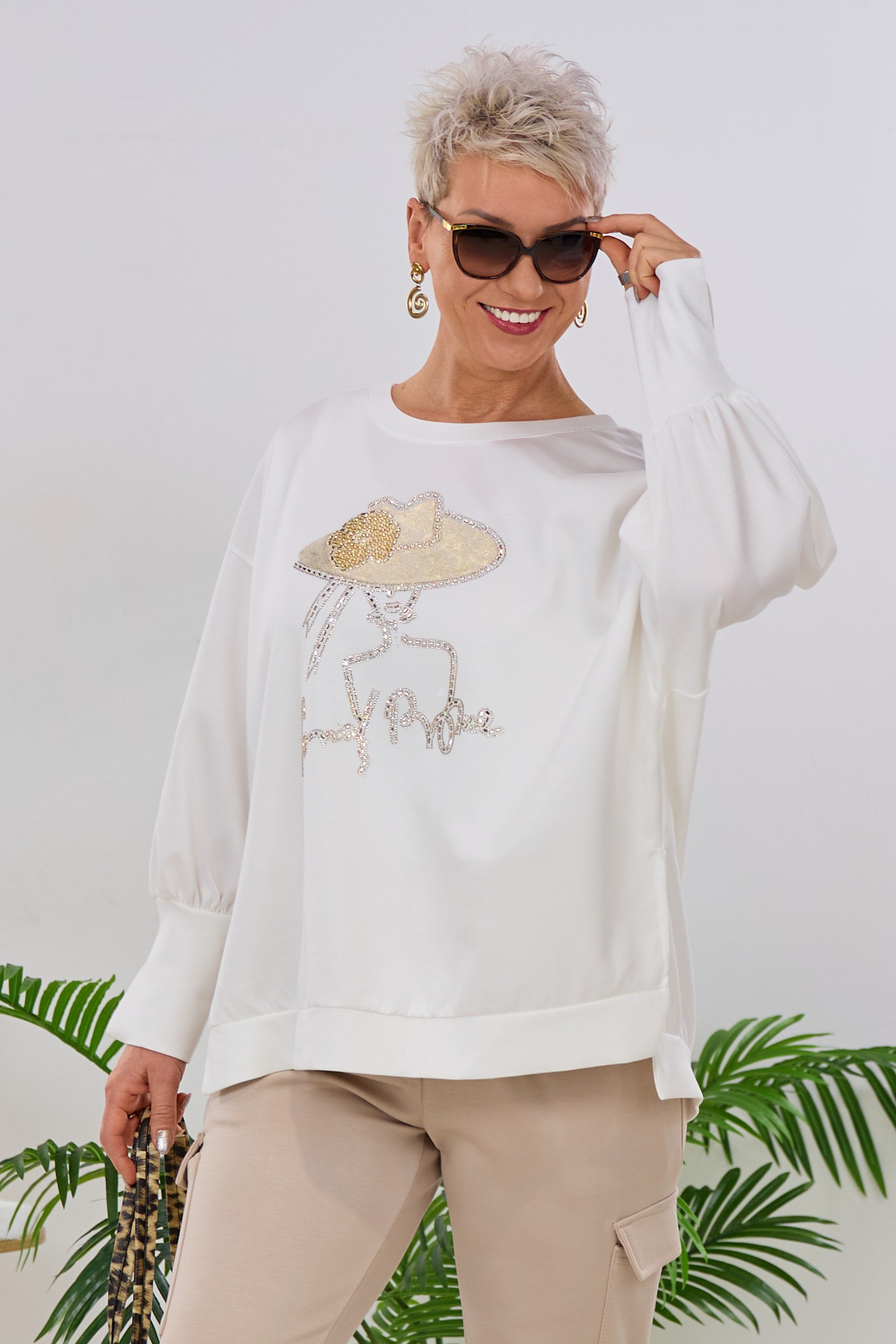 Cozy Sweaty mit Strass-Motiv, ecru