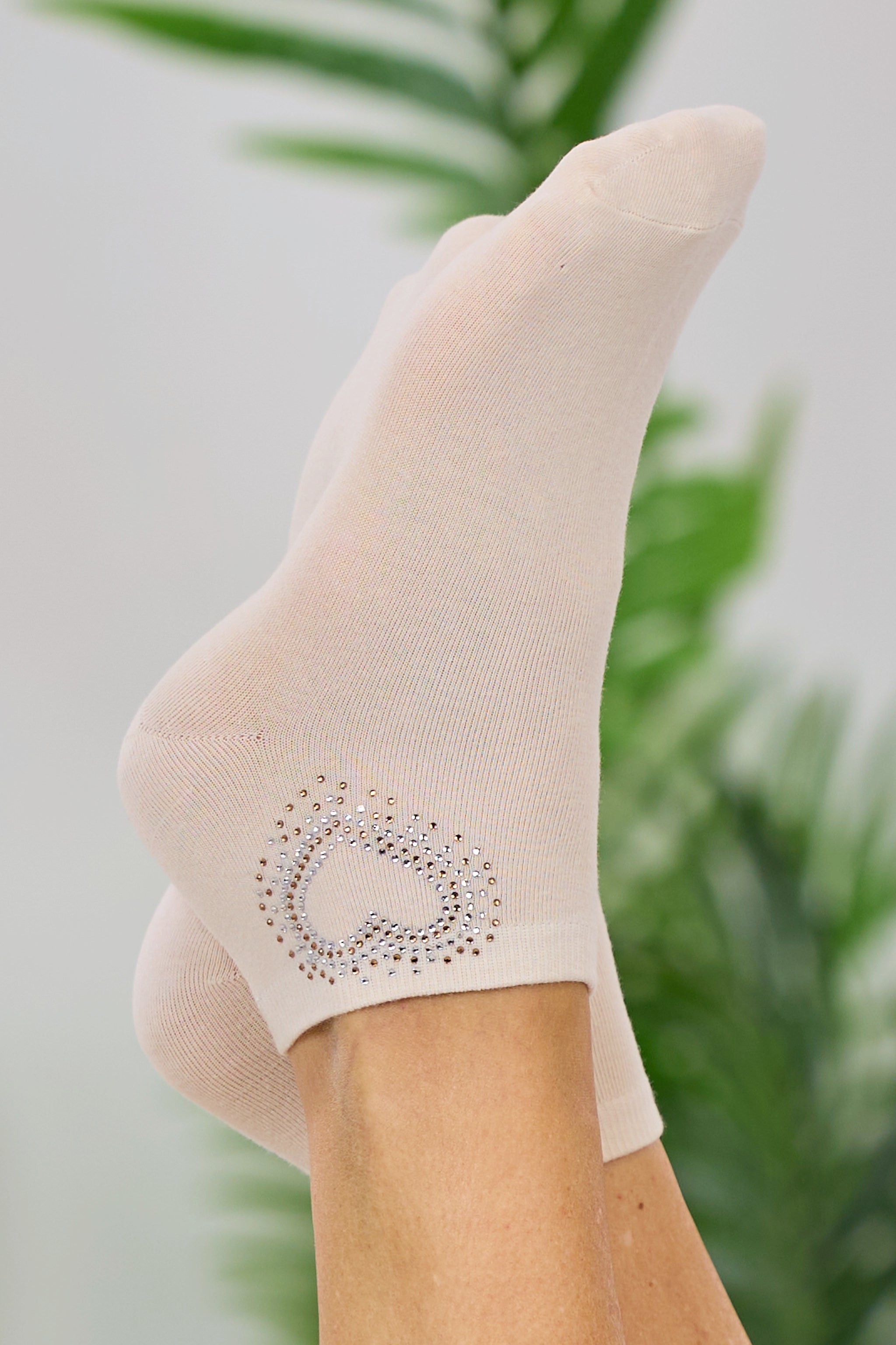 Söckchen mit Glitzersteinchen, beige