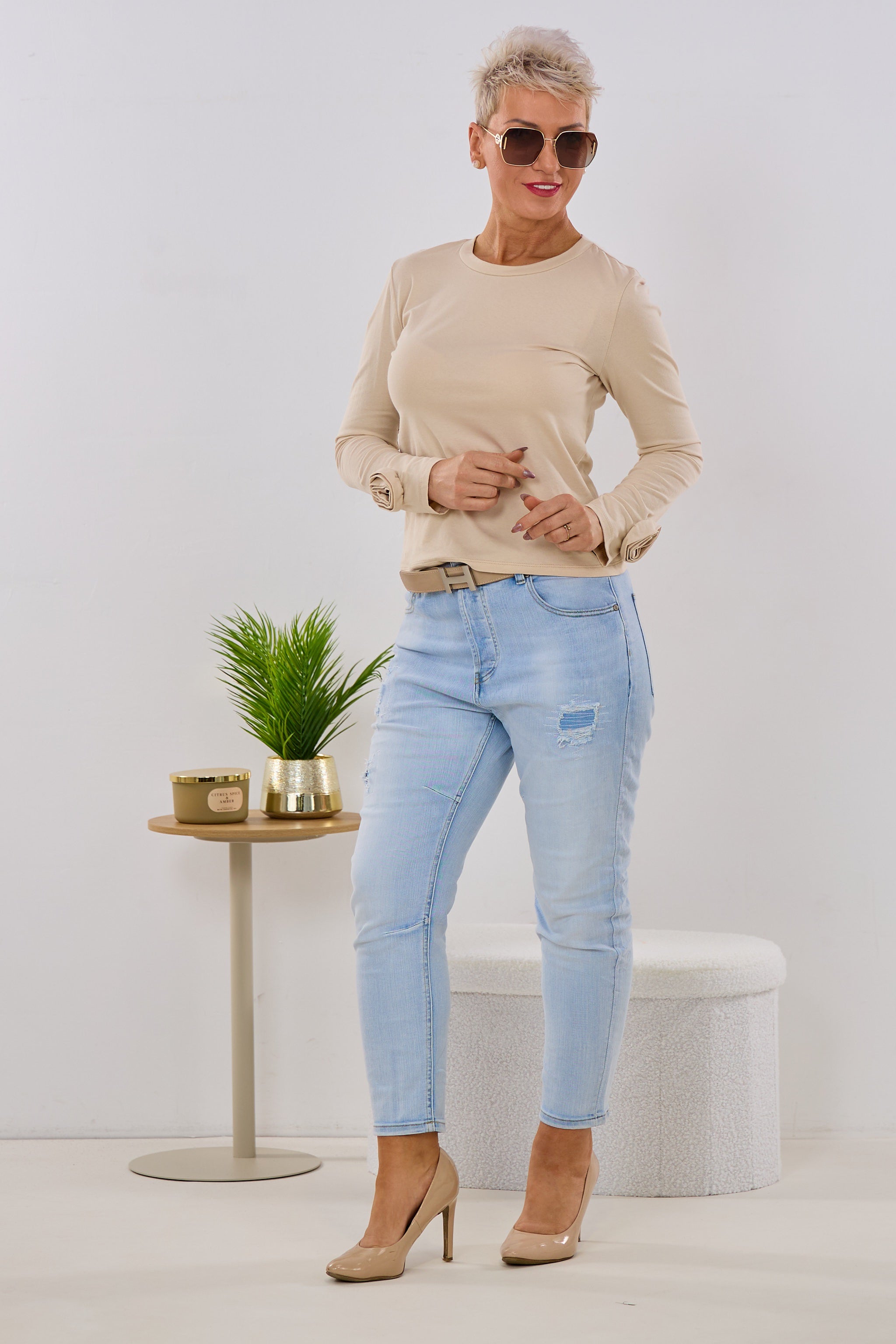 Longsleeve mit süßer Blume, beige