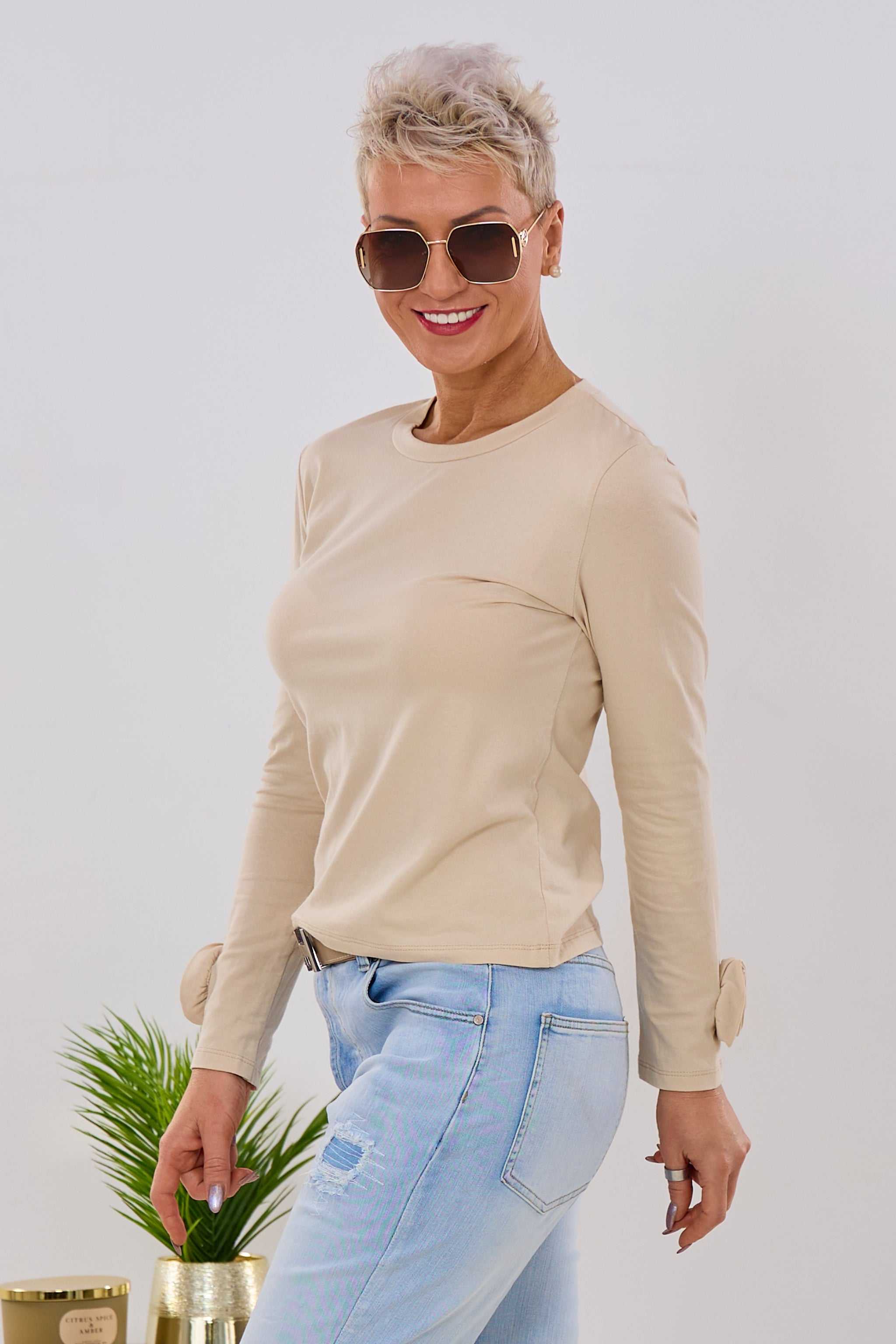 Longsleeve mit süßer Blume, beige