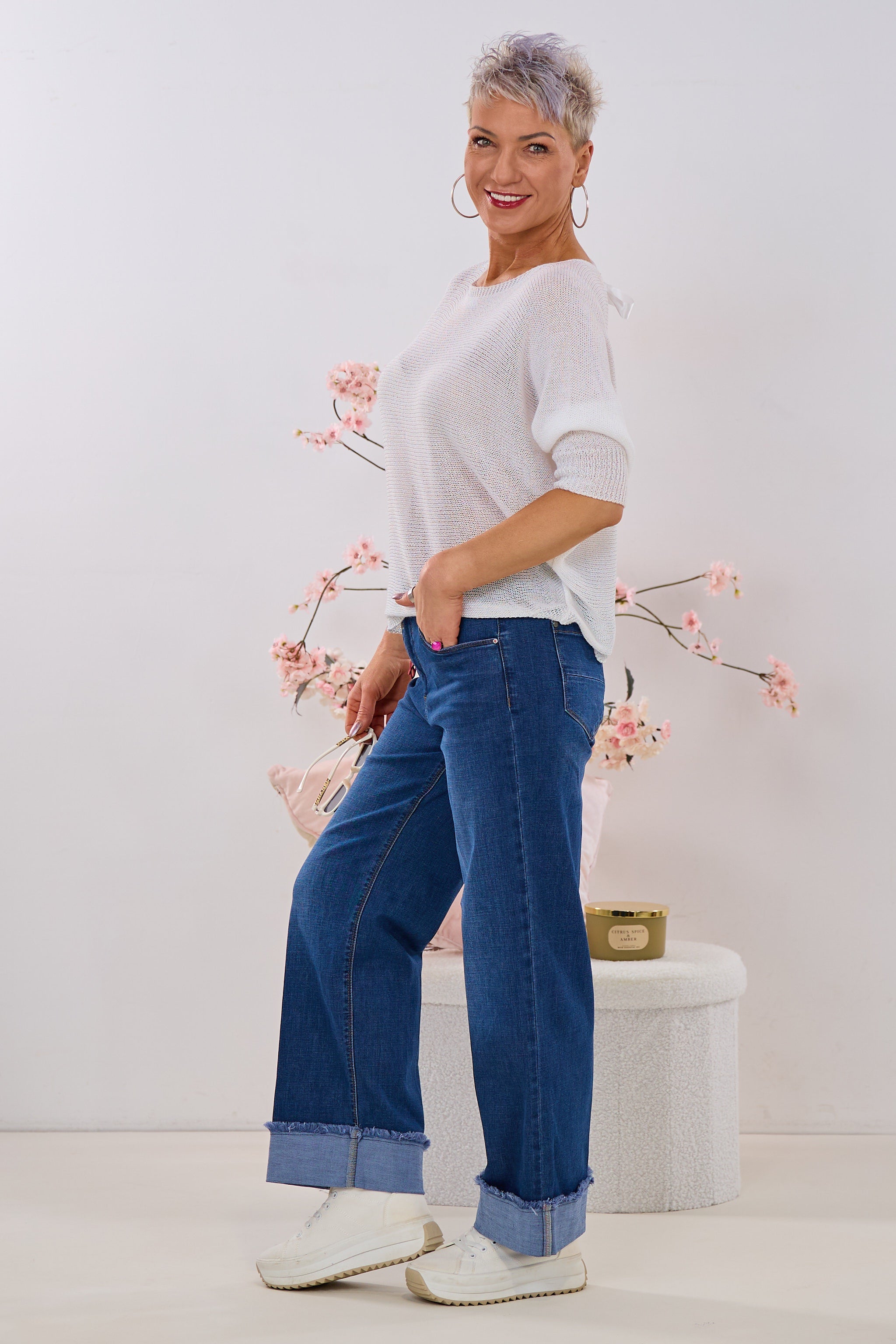 quergestrickter Pulli mit Schleife, weiß