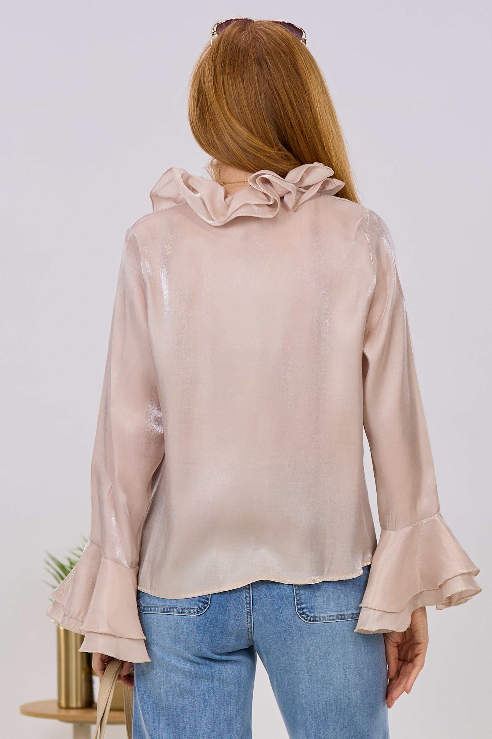 Schimmernde Bluse mit Volants, champagner