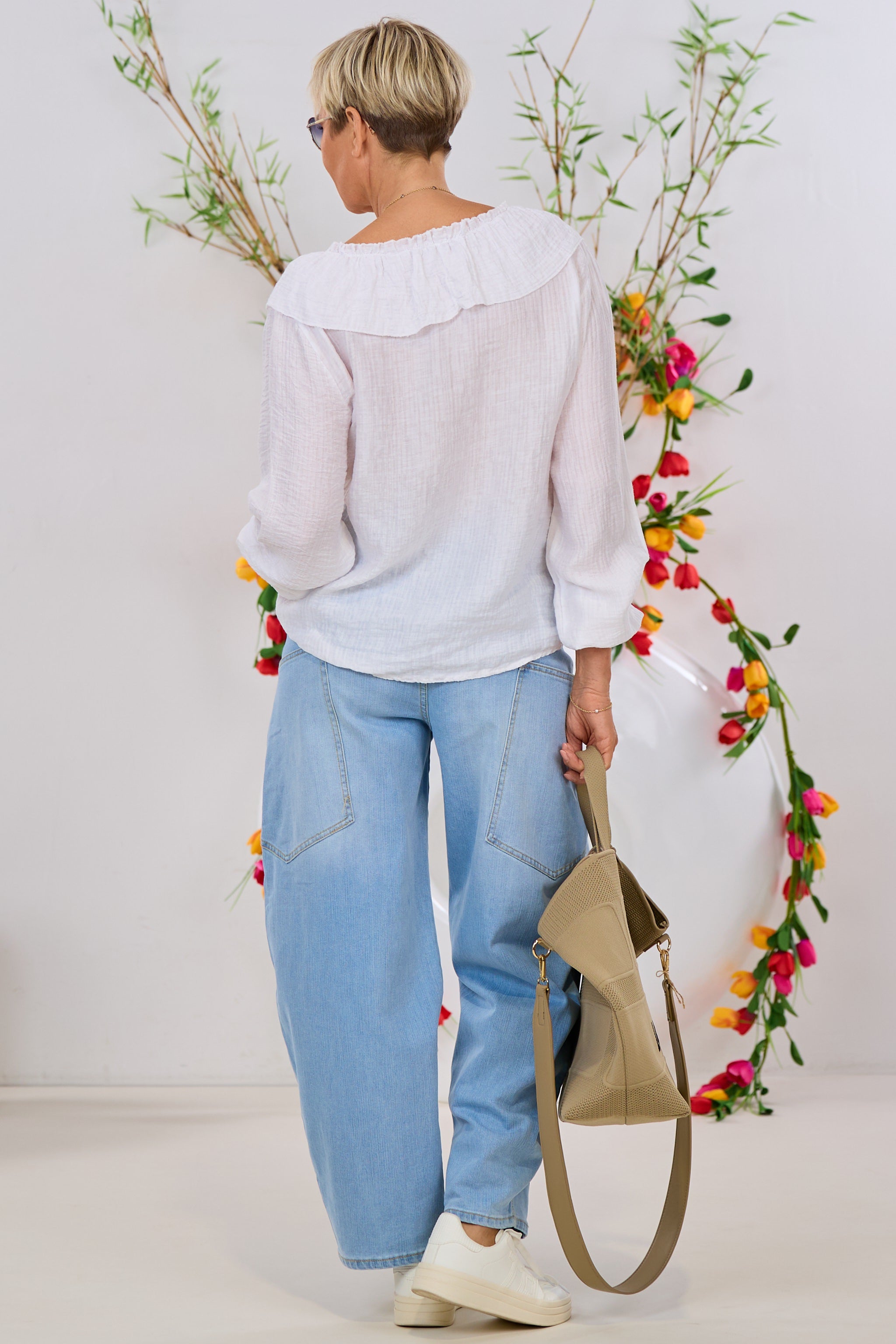 Rüschenbluse in Seersucker-Optik, weiß/ecru