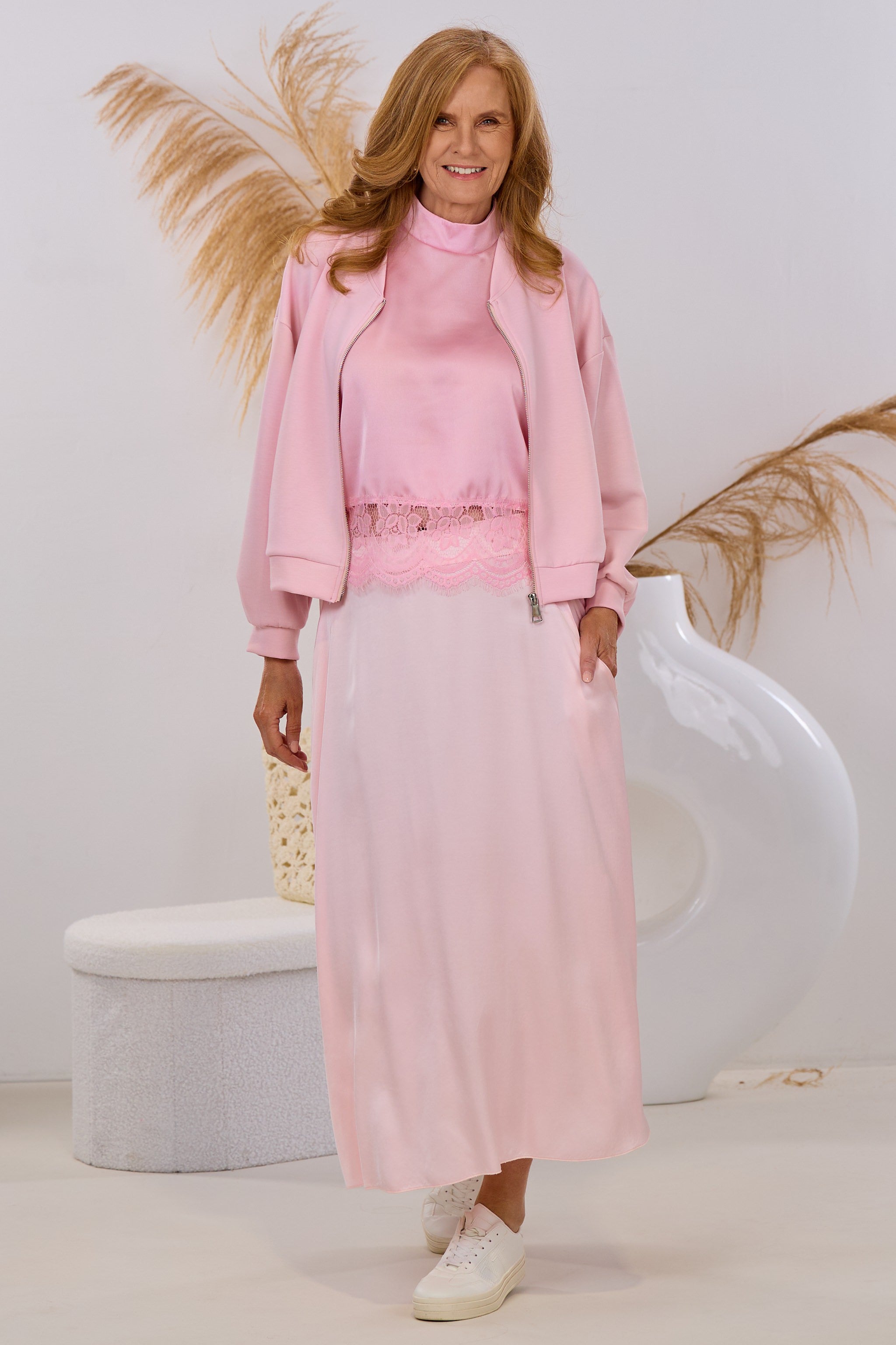 langer, weichfallender Rock, rosa