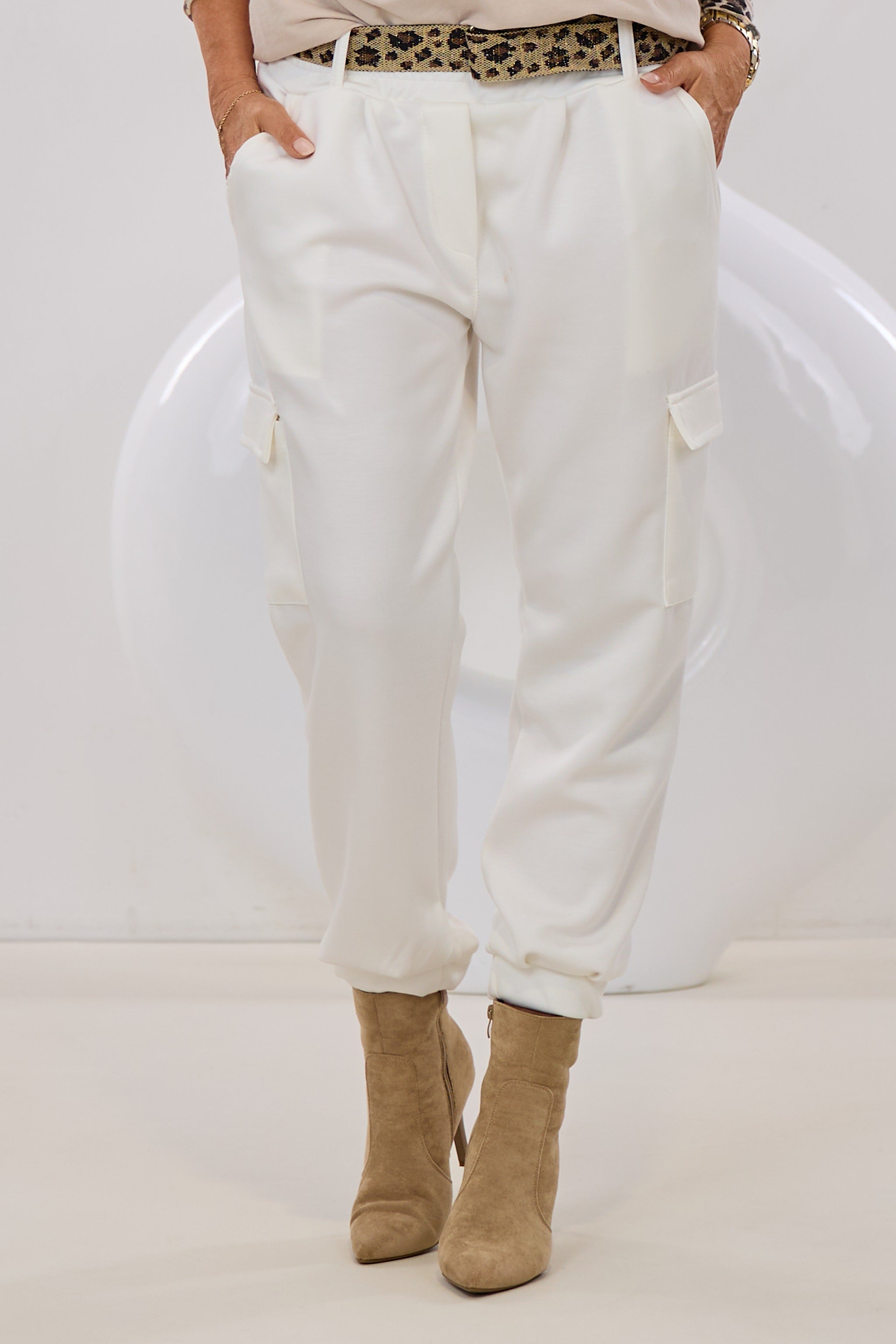 Cozy Hose mit Cargotaschen,ecru