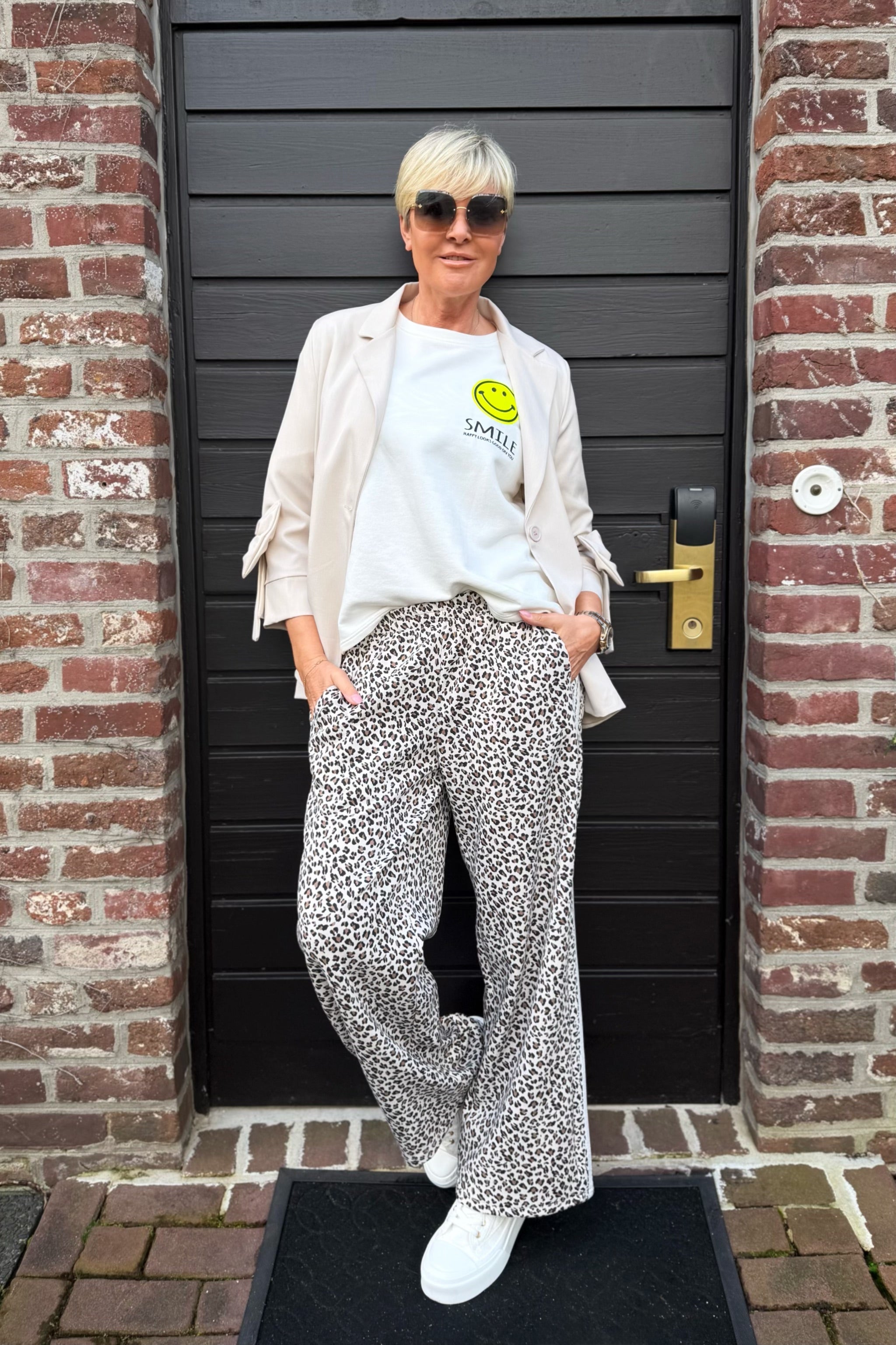 Langer Blazer mit Schleife, beige