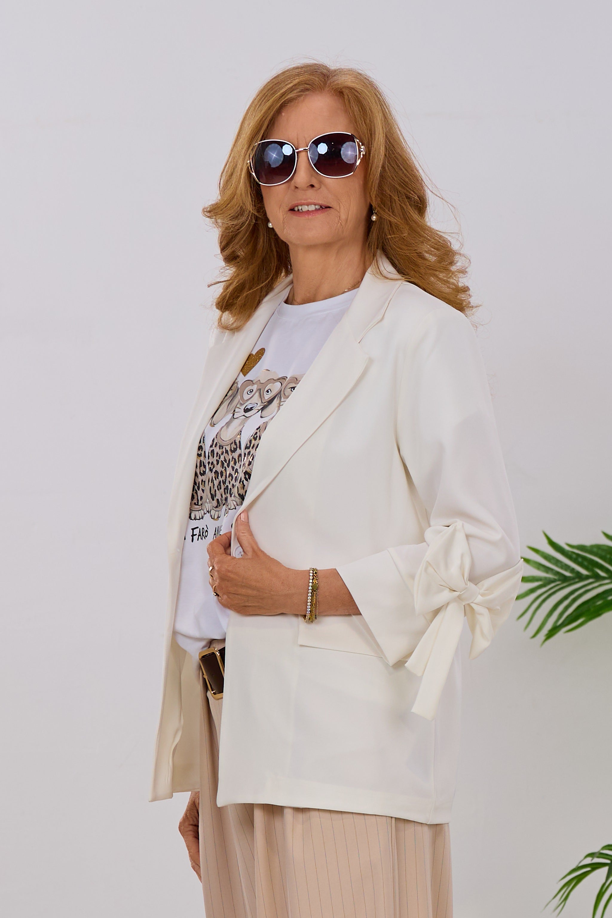Langer Blazer mit Schleife, ecru