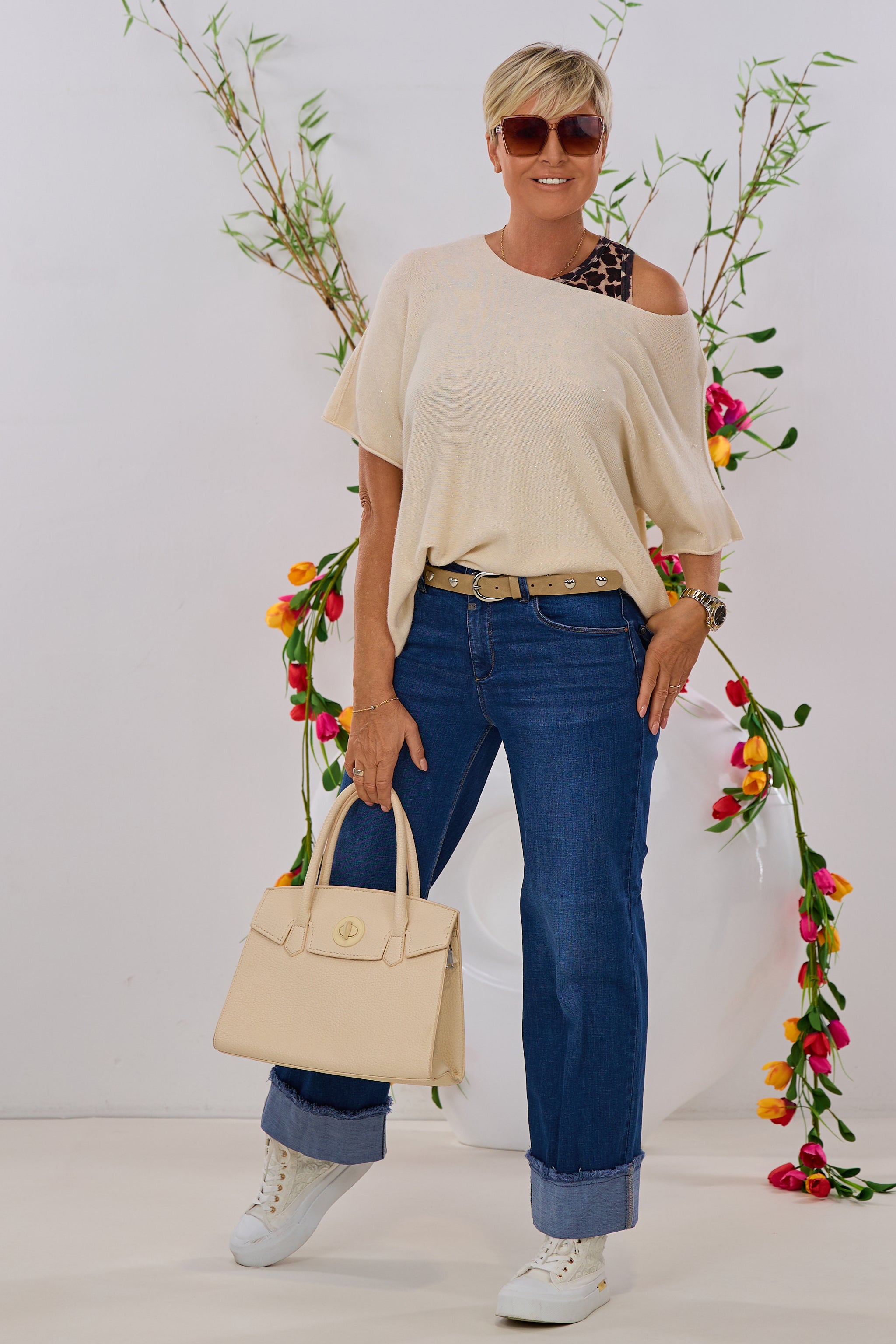 quergestrickter Pulli mit Silberfaden, beige