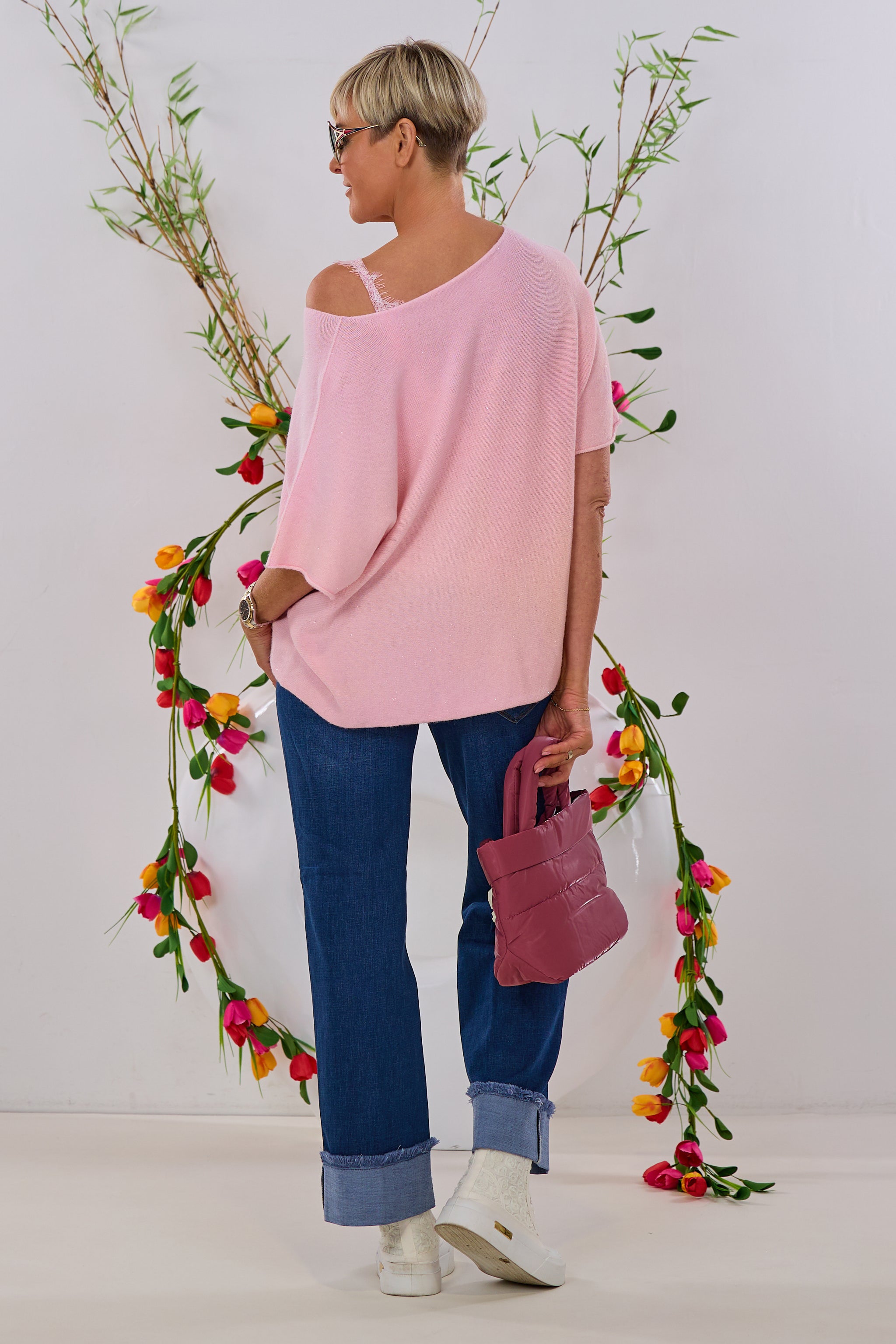 quergestrickter Pulli mit Silberfaden, rosa