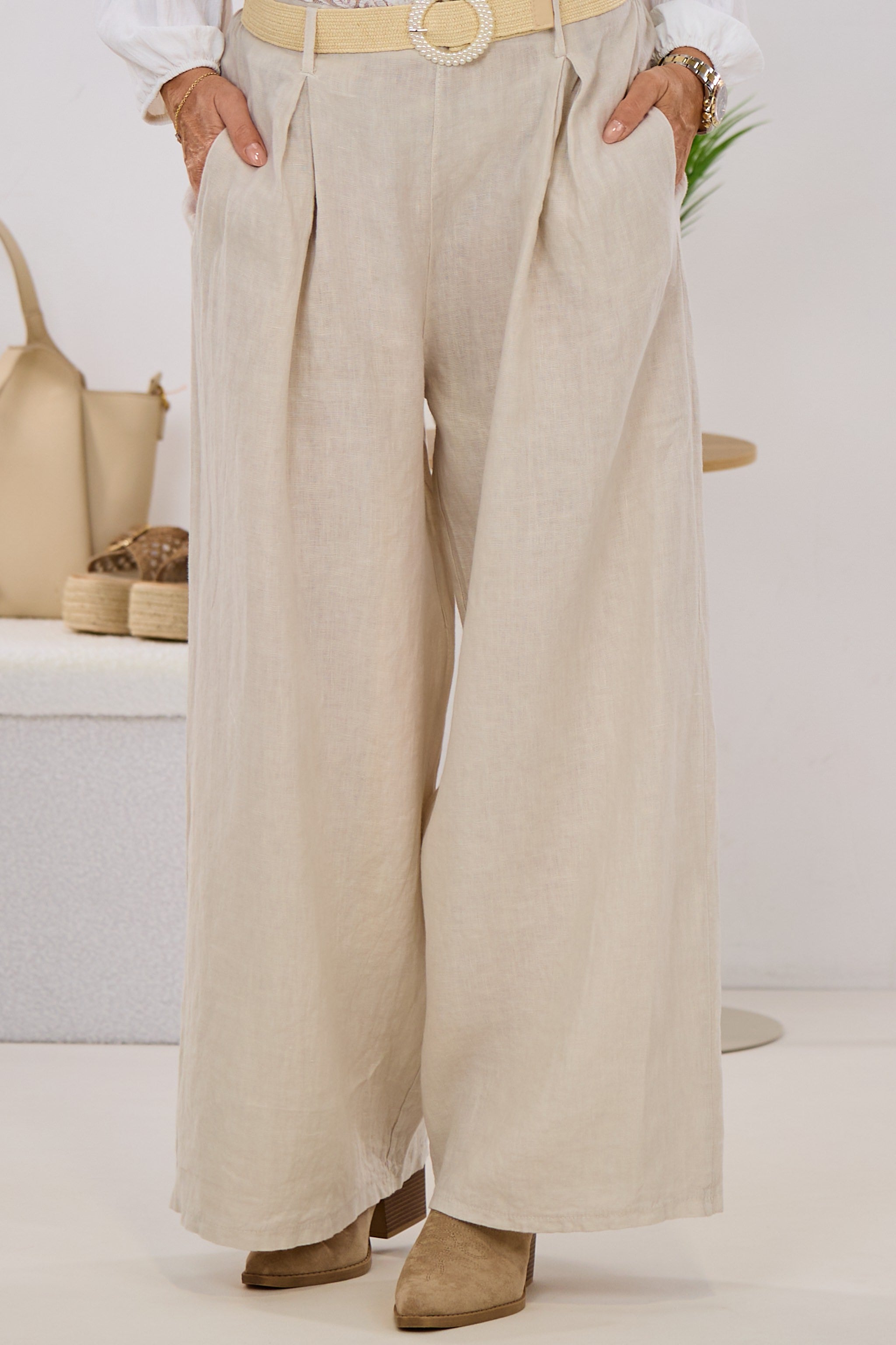Leinenhose mit Gürtel, beige