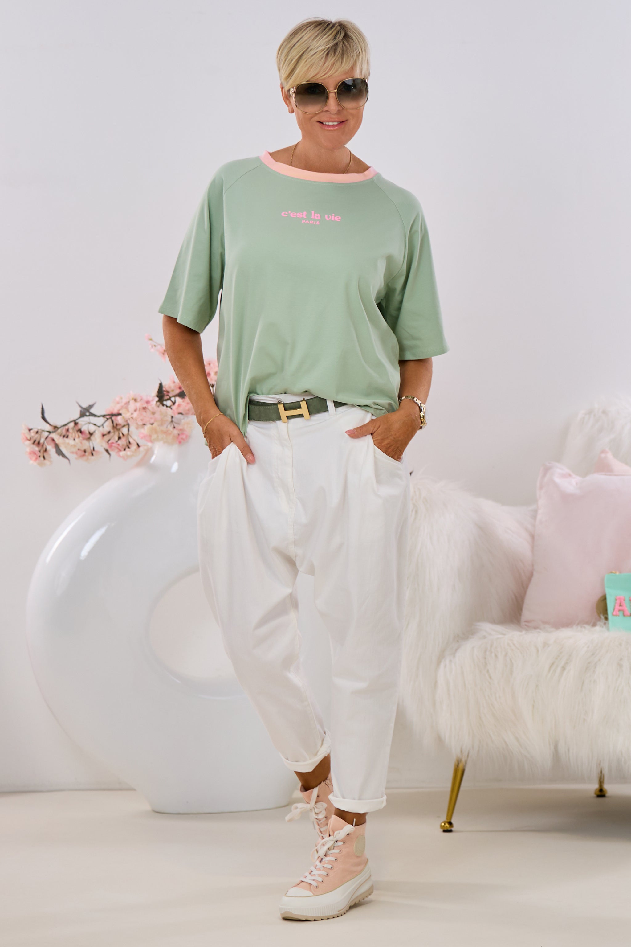 T-Shirt C'EST LA VIE mit Raglanärmeln, lindgrün