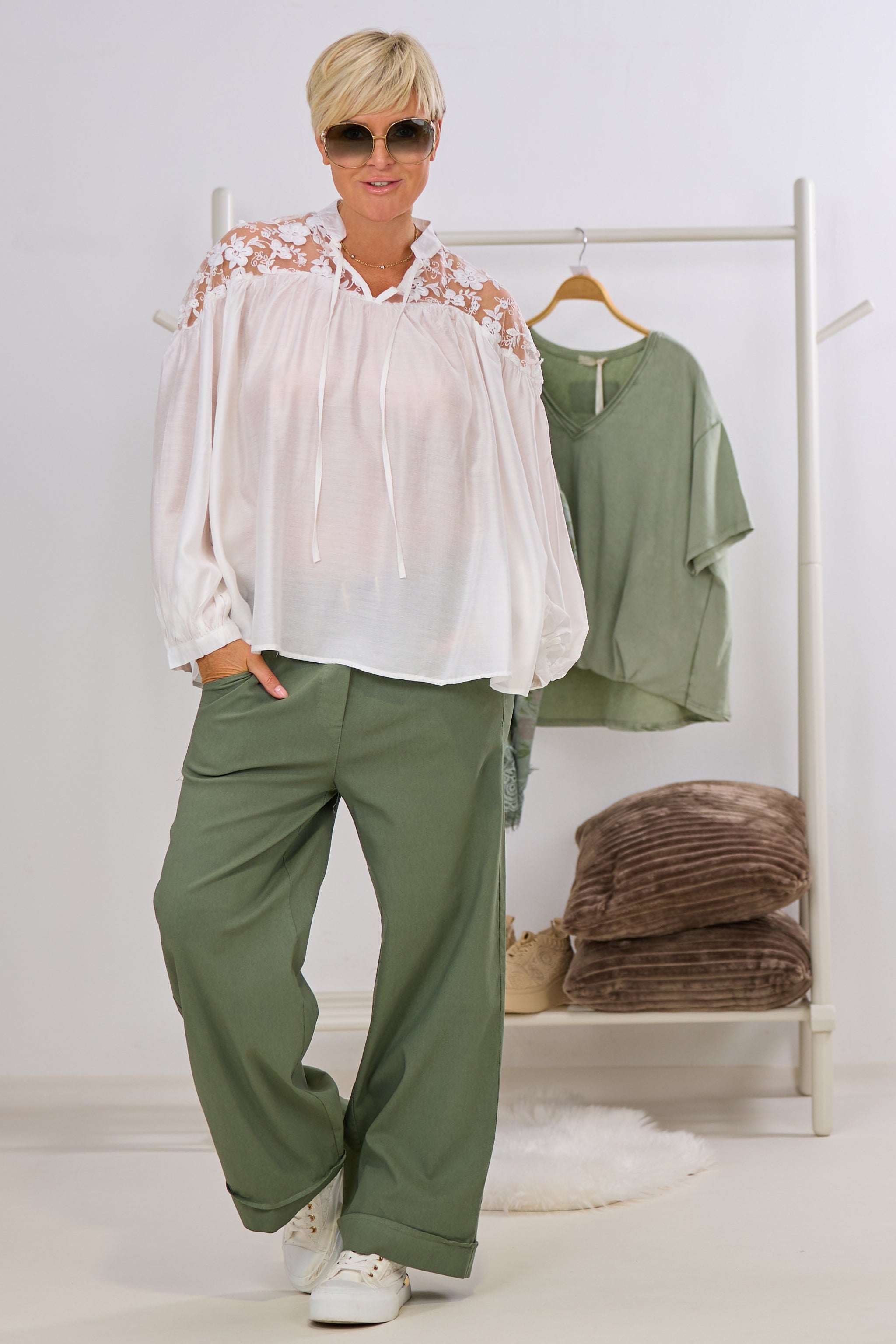 Hose mit weiten Beinen, khaki