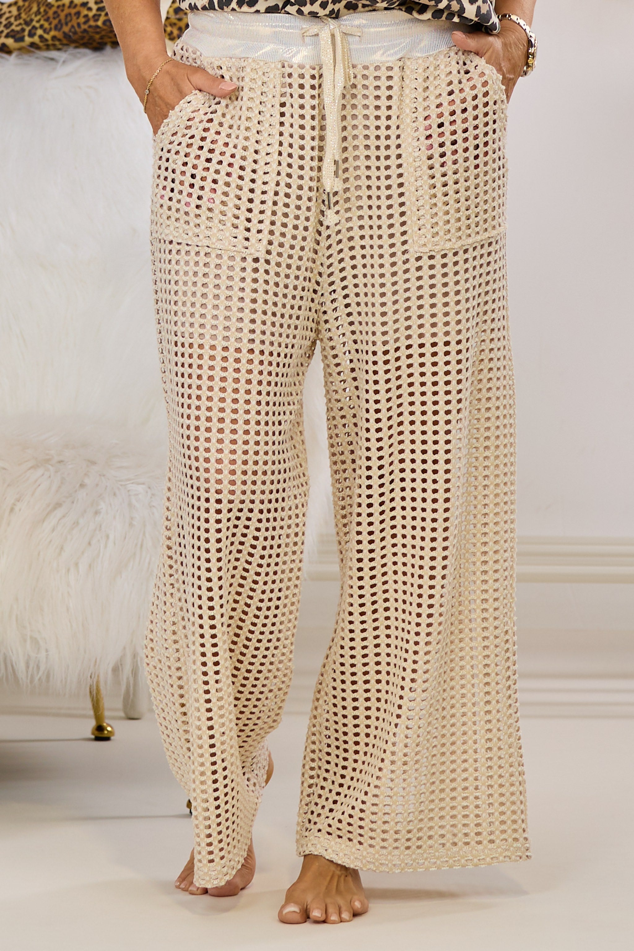 Lochstrick-Hose mit glänzendem Bund, beige-gold