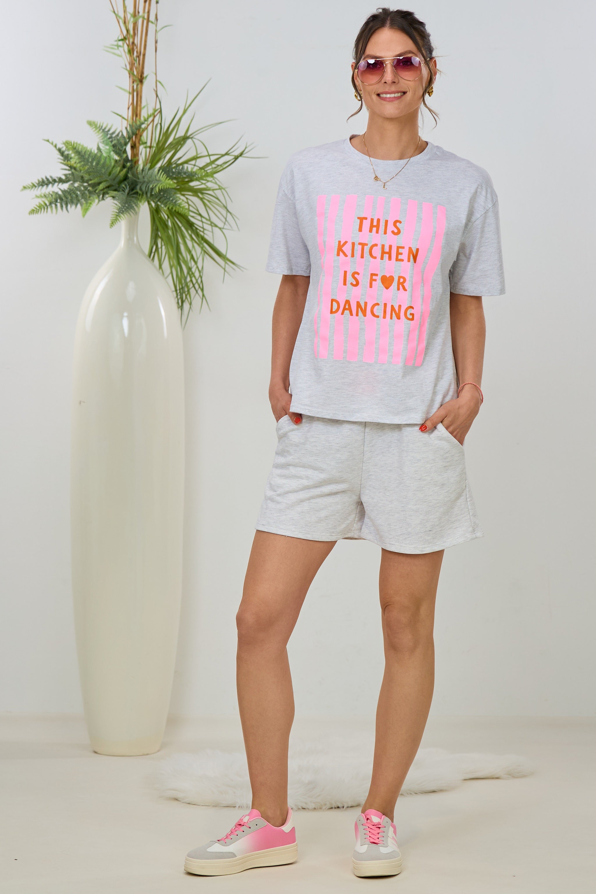 T-Shirt "Kitchen", hellgrau-rosa