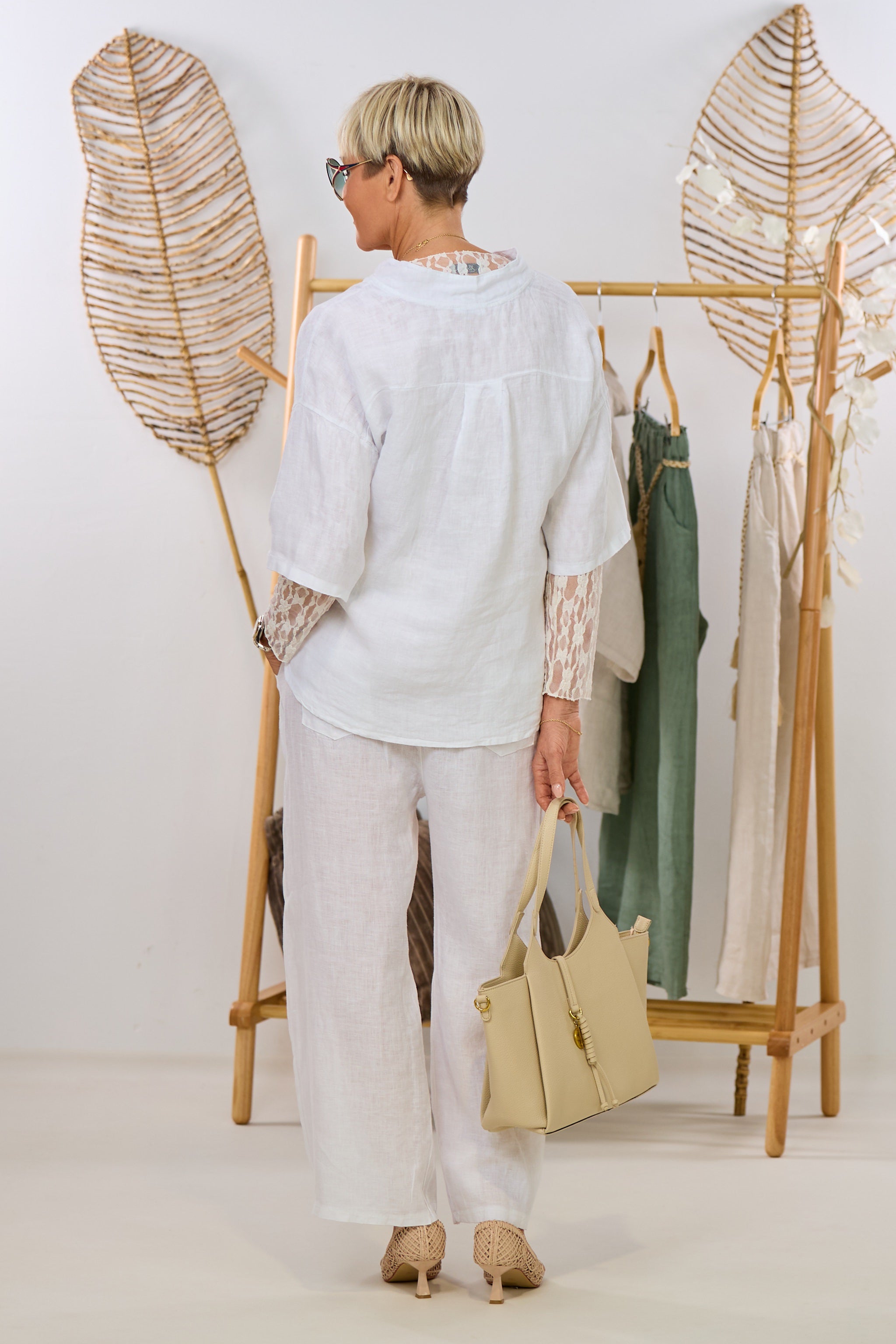 Leinen Tunika mit Blume, weiß