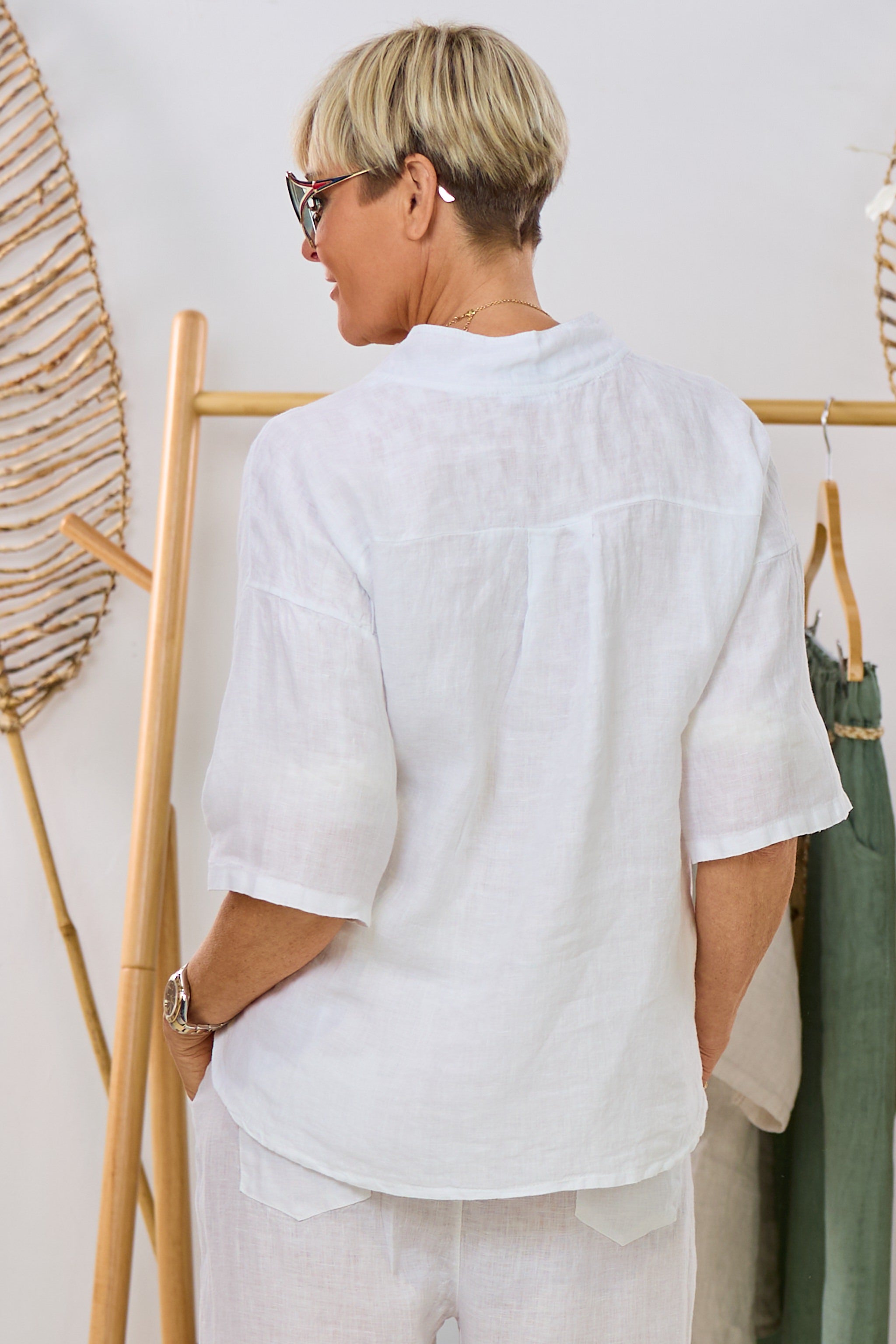 Leinen Tunika mit Blume, weiß