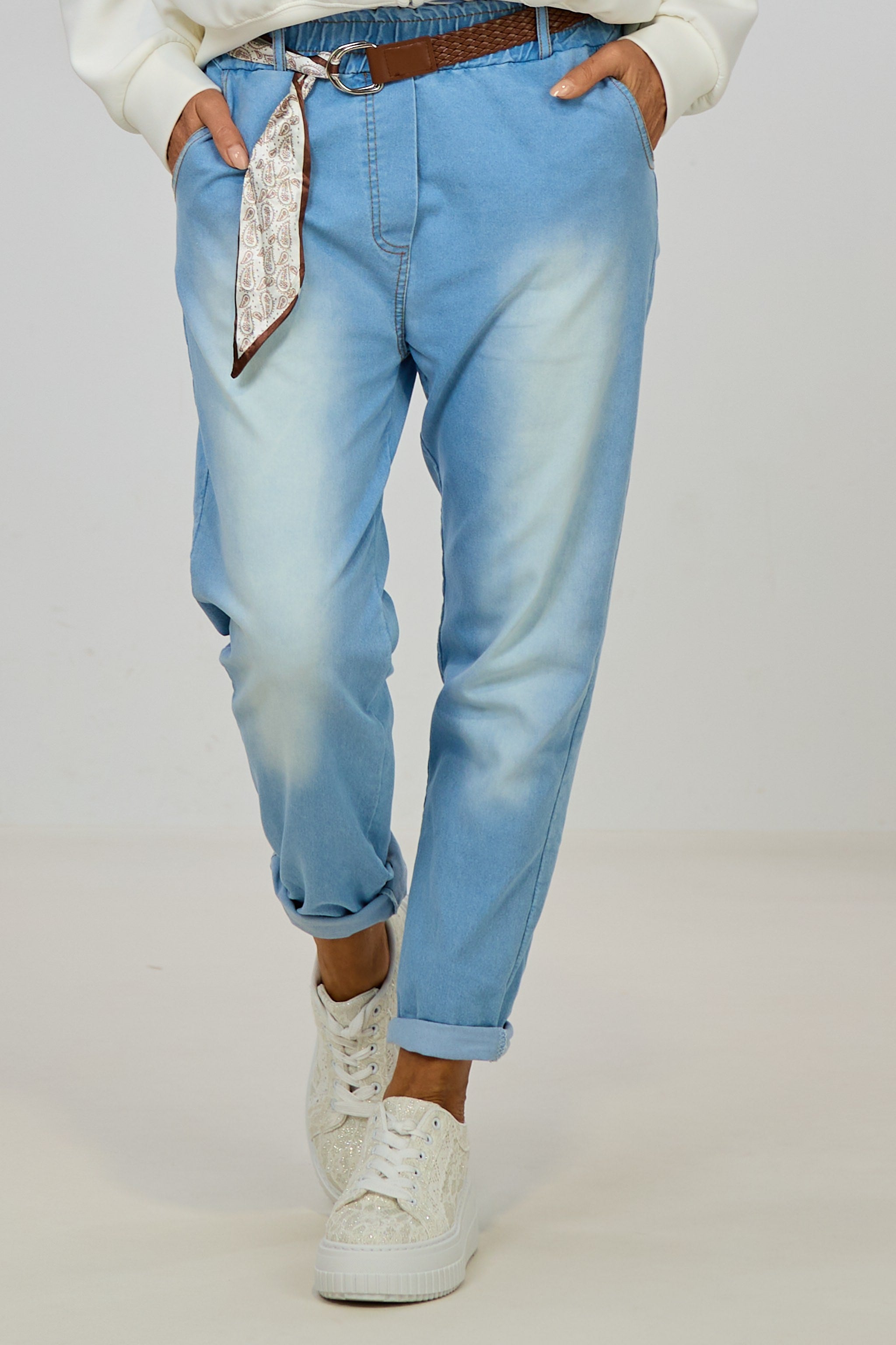 Leichte Jeans mit elastischem Bund, hell denim