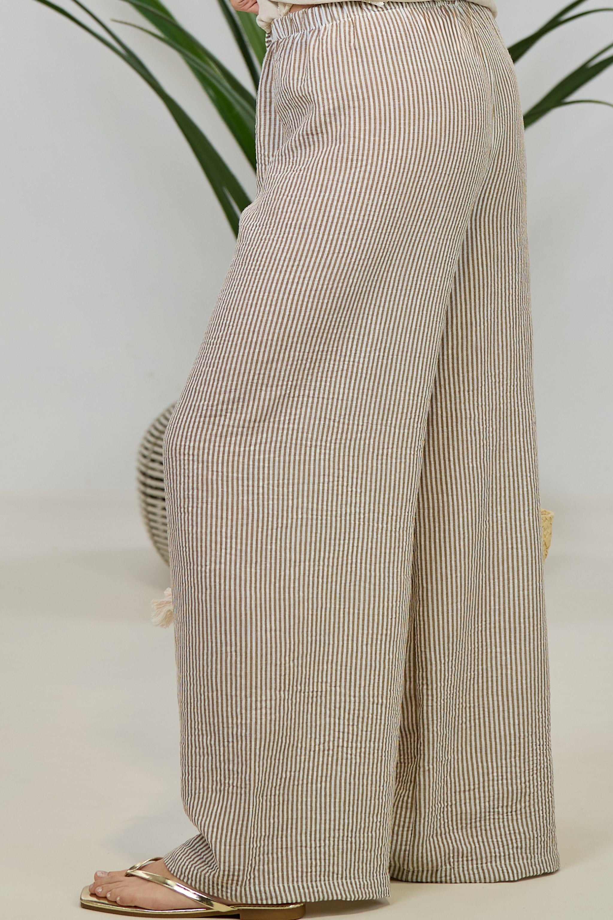 gestreifte Sommerhose, taupe-weiß