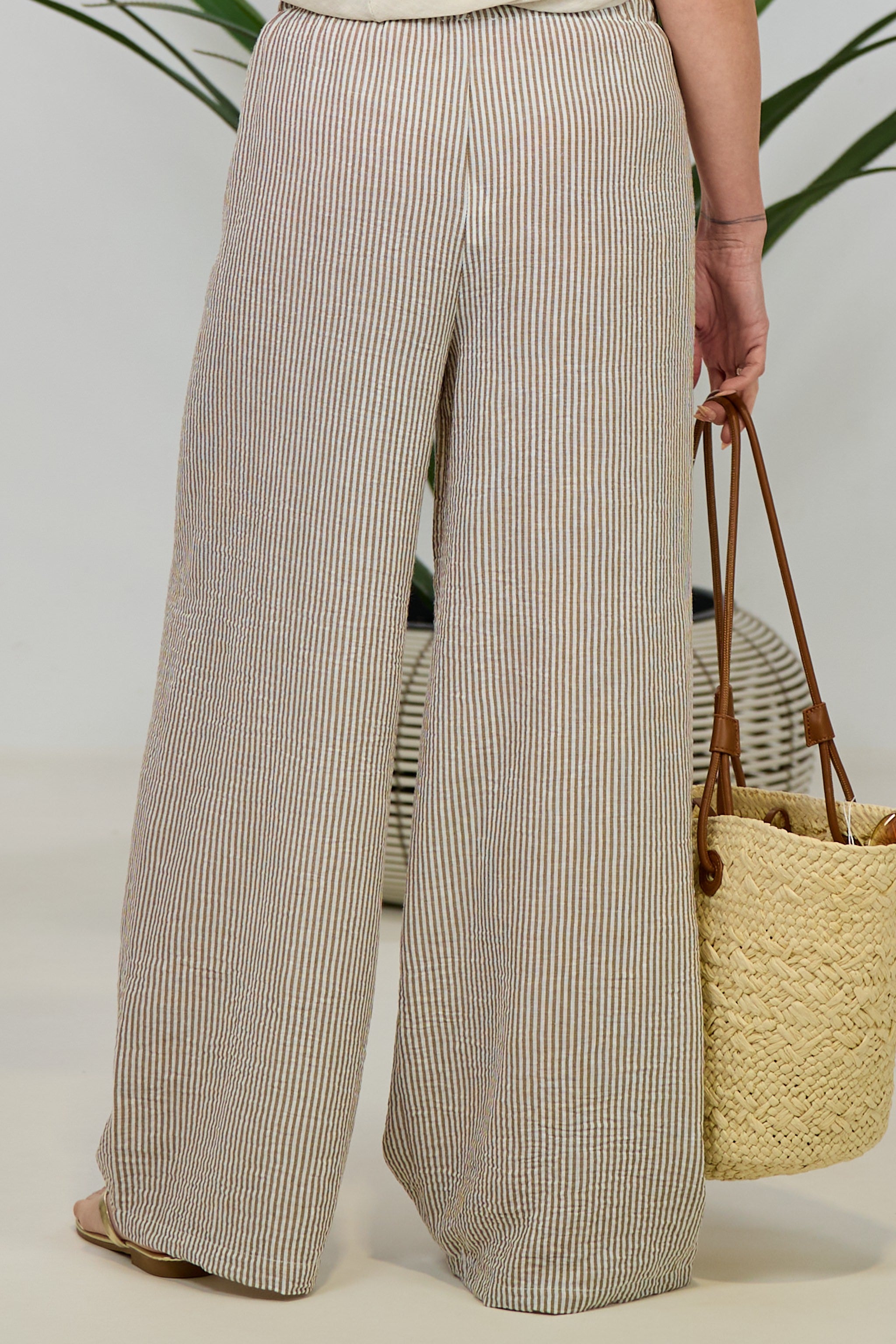 gestreifte Sommerhose, taupe-weiß