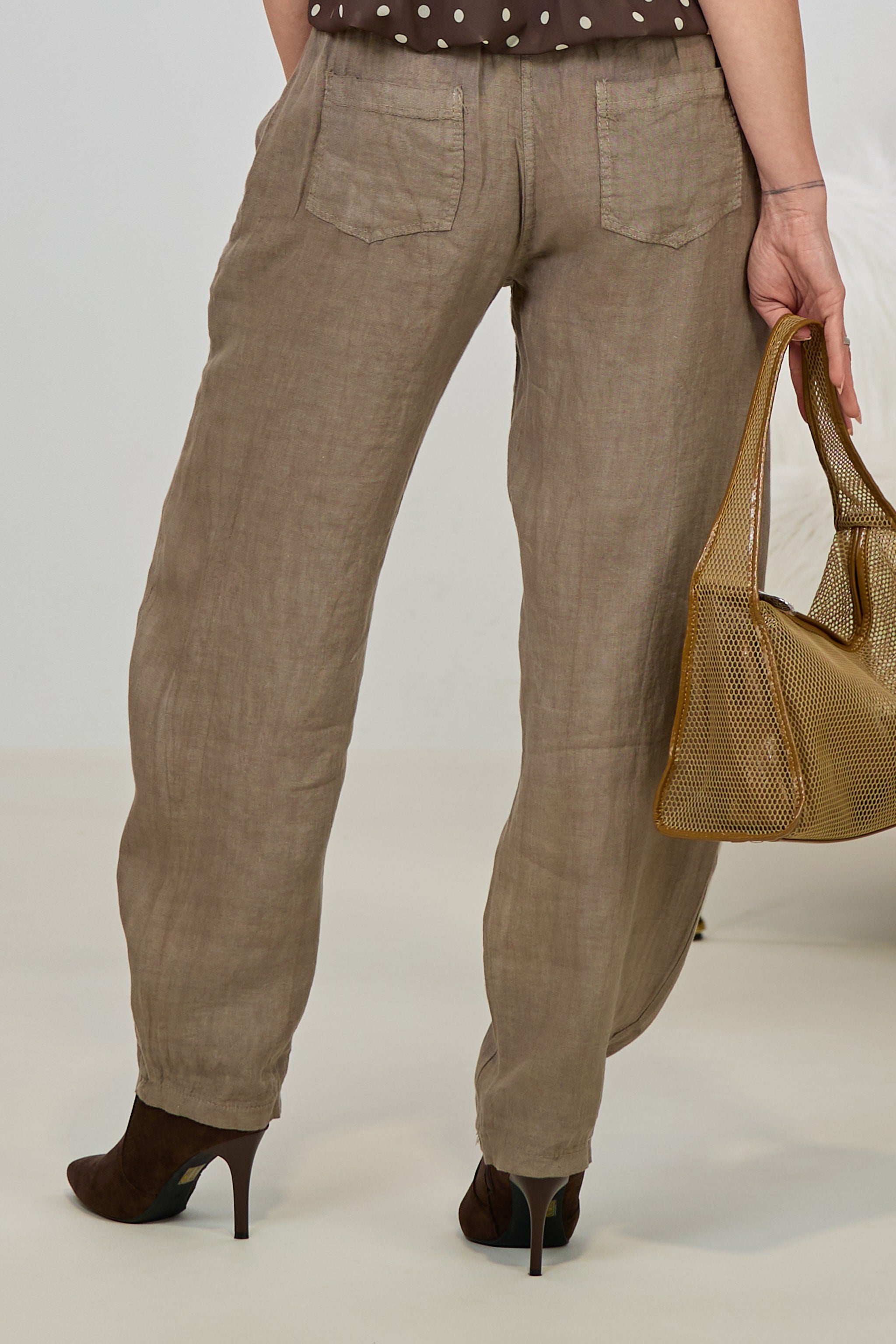 Leinenhose mit Ziernähten, taupe