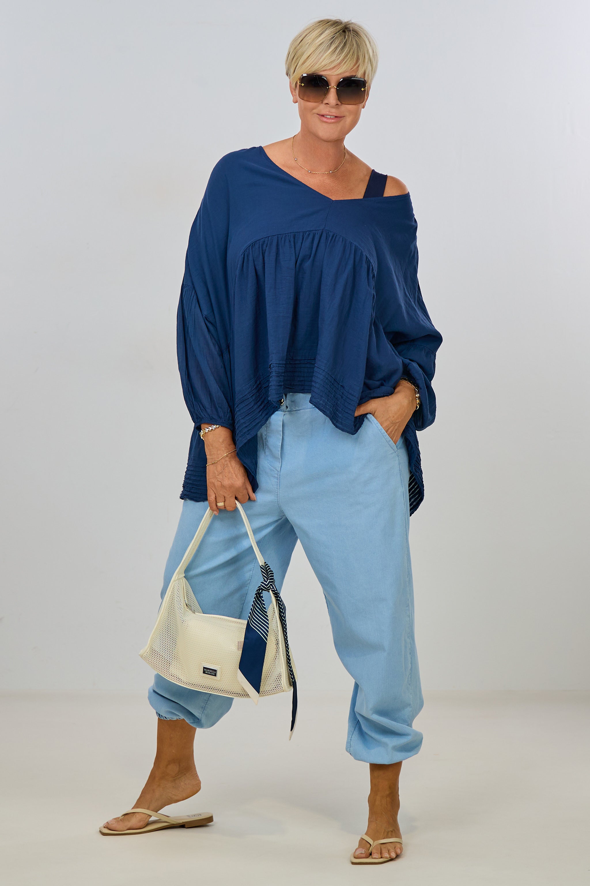 luftige Bluse mit V-Ausschnitt und langen Ärmeln, dunkelblau