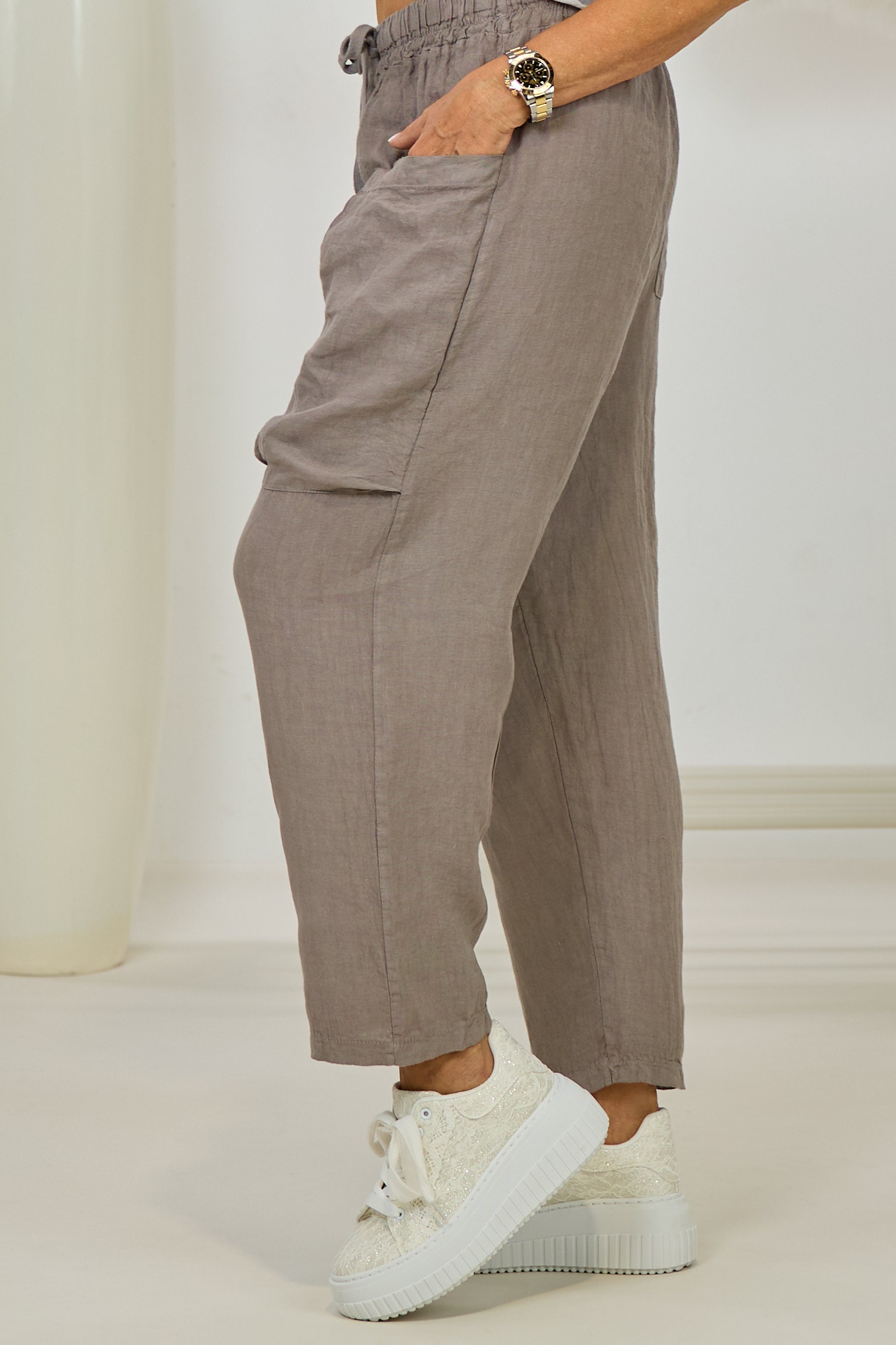 Leinenhose mit großen Taschen, taupe