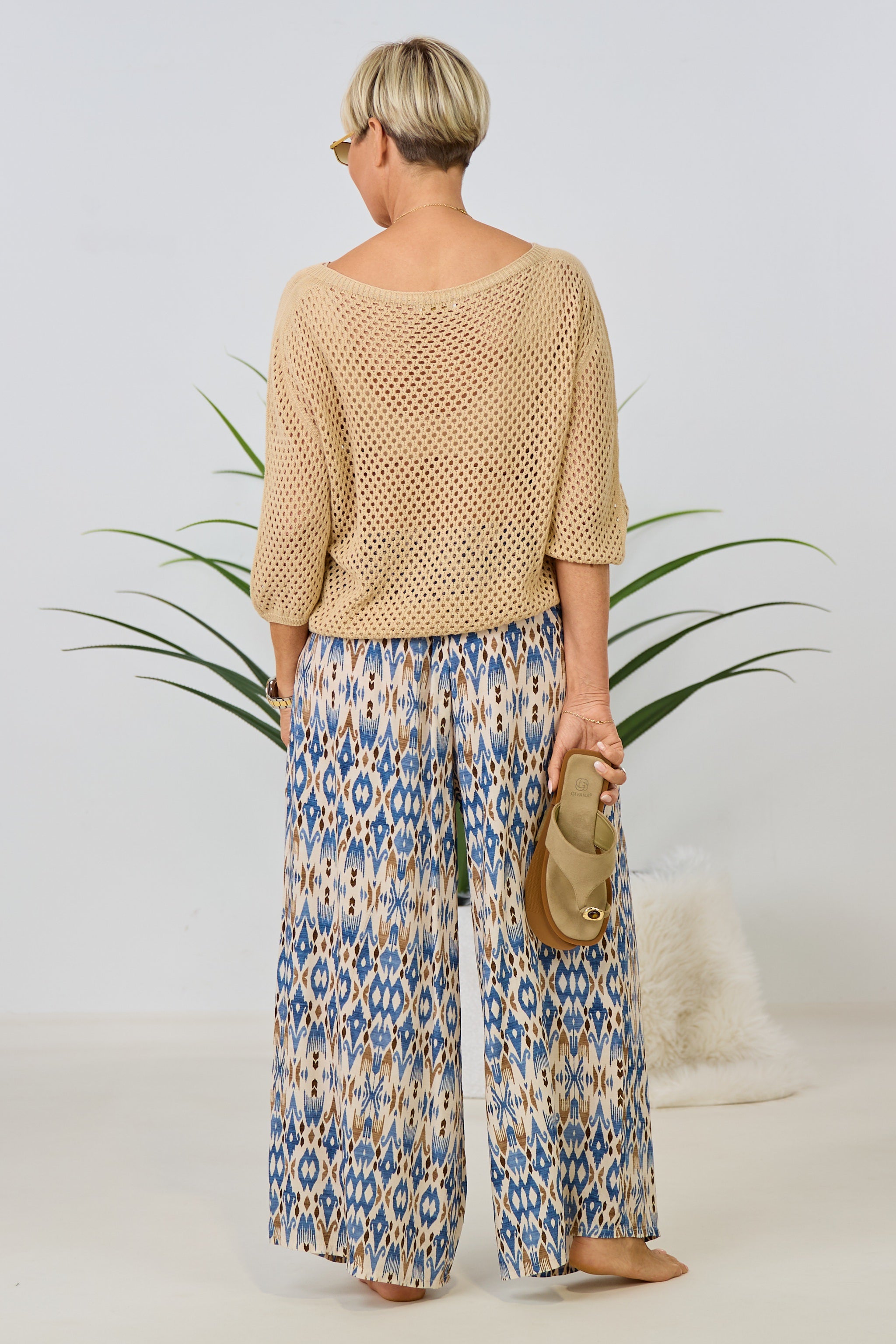 Lochstrick Pulli mit weitem Ausschnitt, beige