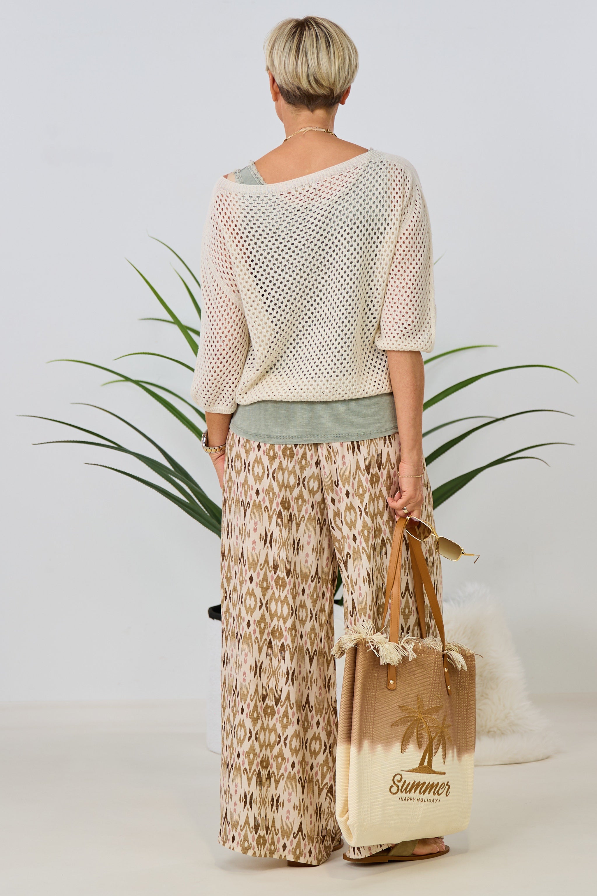 Lochstrick Pulli mit weitem Ausschnitt, creme