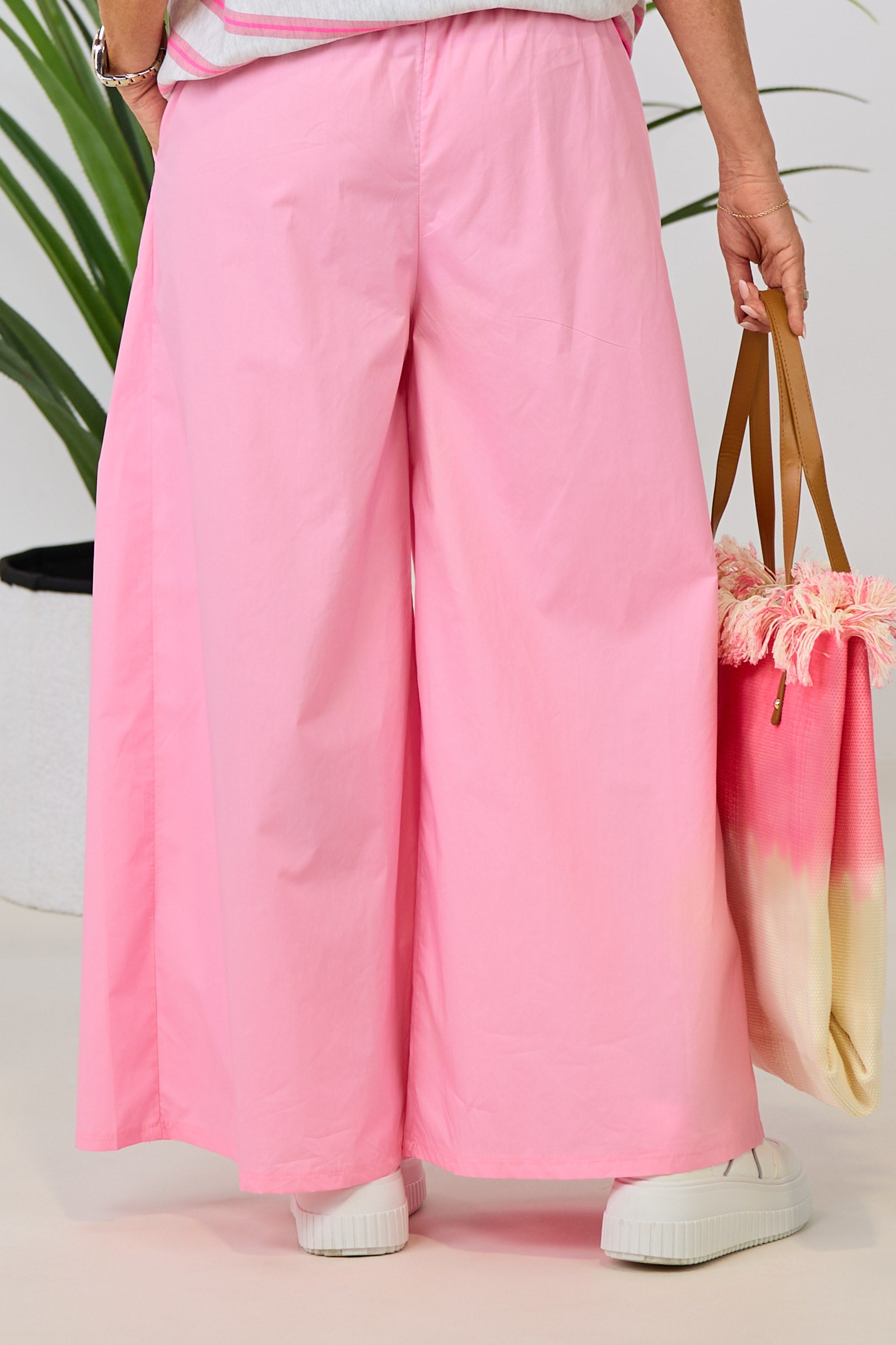 Leichter Hosenrock mit Falten, rosa