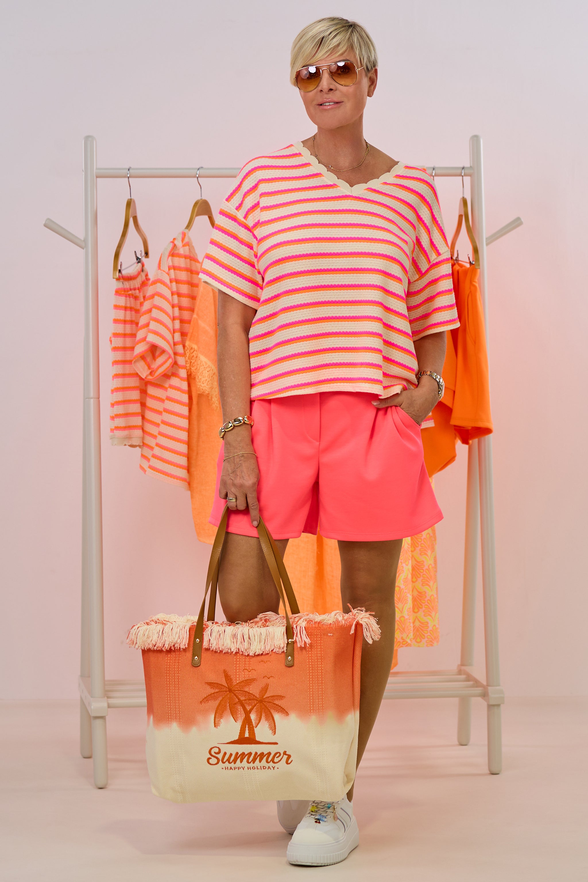 Cozy Shorts, neon pink